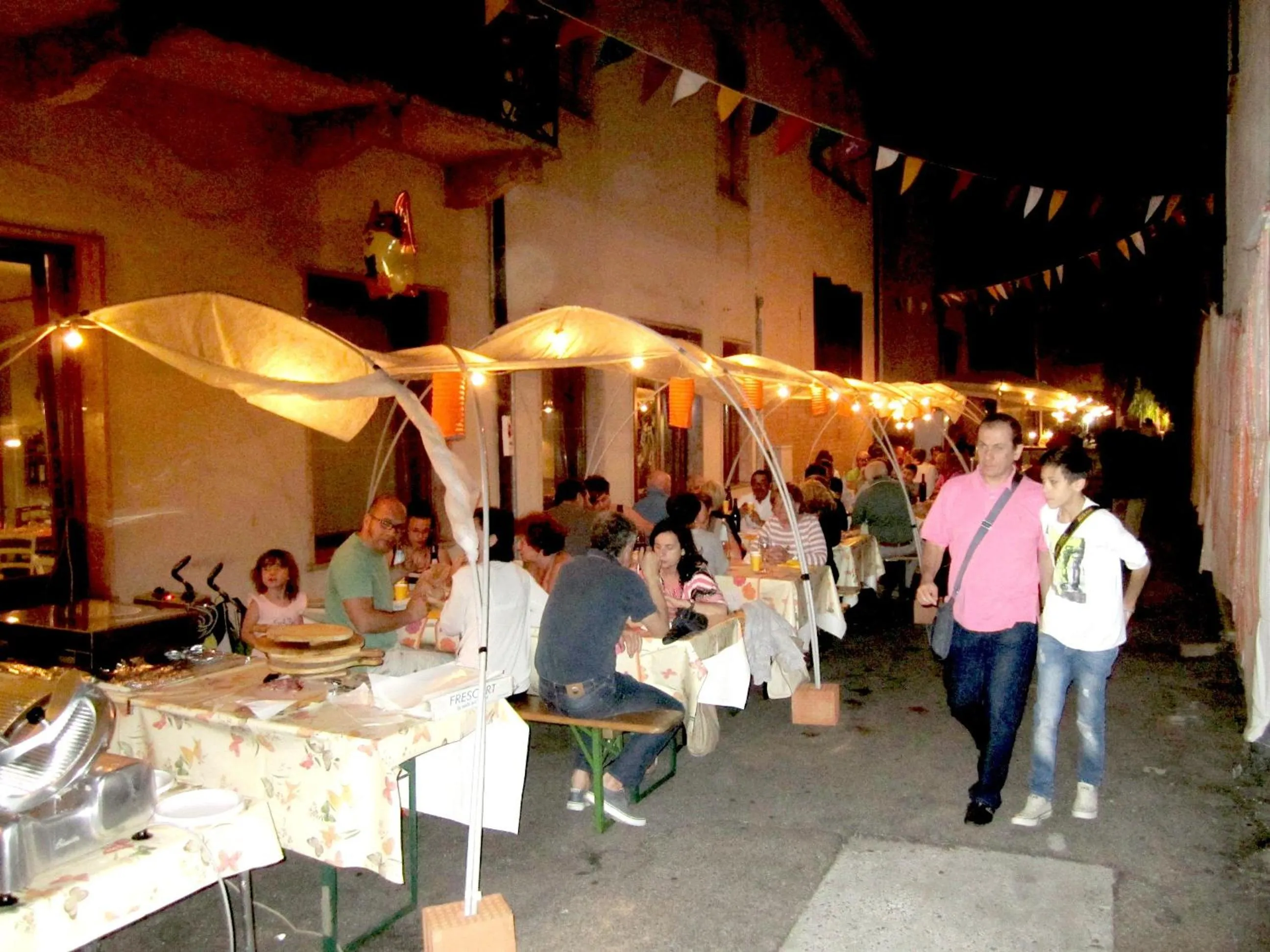 Restaurant/places to eat in Hotel Europa