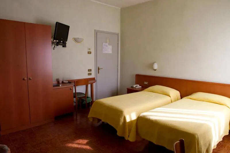 Photo of the whole room, Bed in Hotel Europa