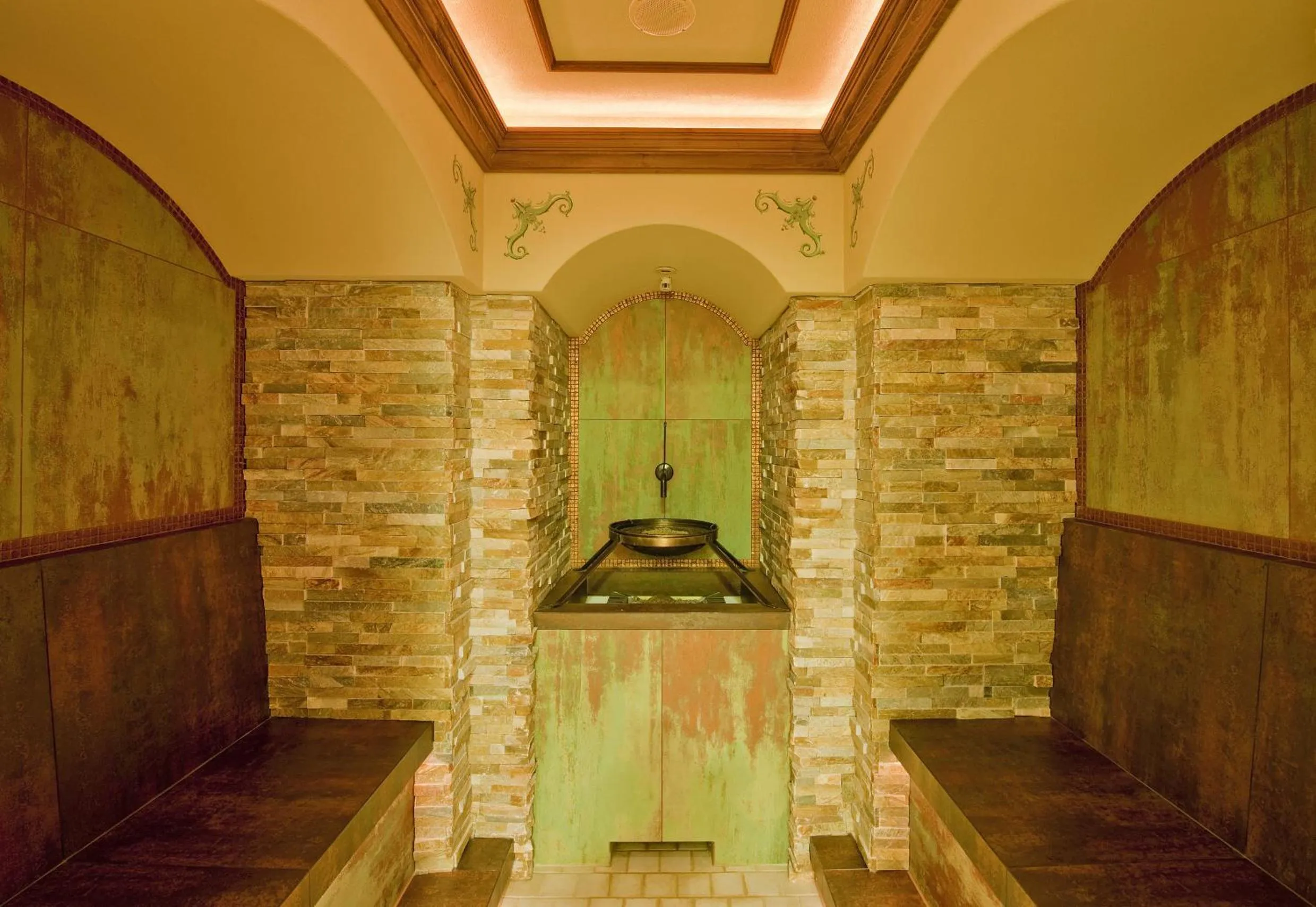 Steam room in Hotel Des Alpes