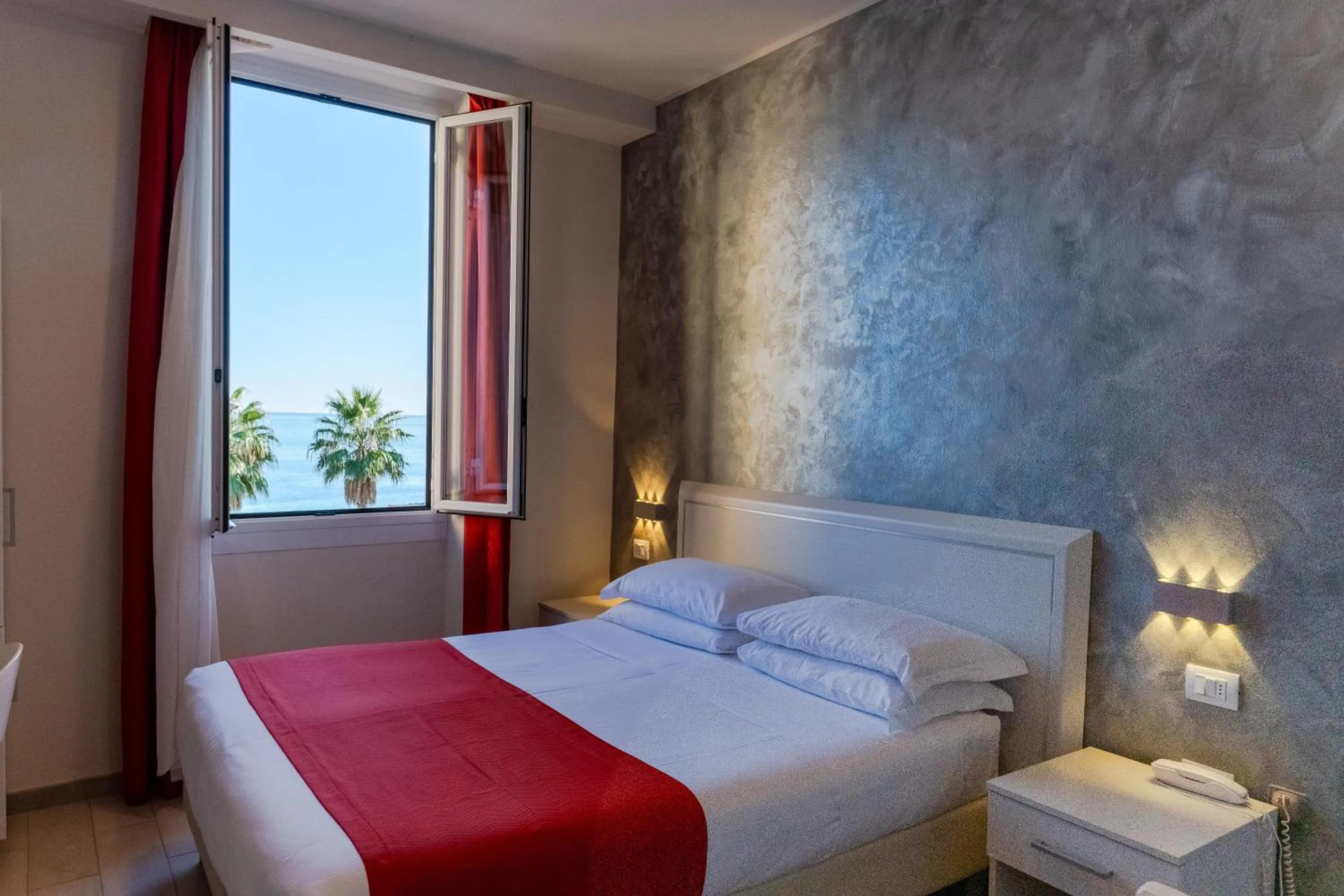 Bedroom, Bed in Hotel Lido