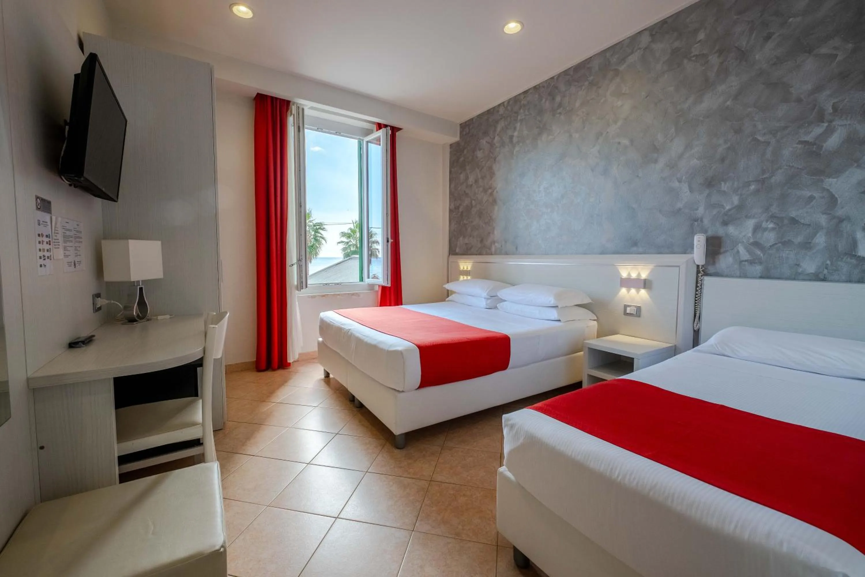 Bedroom, Bed in Hotel Lido