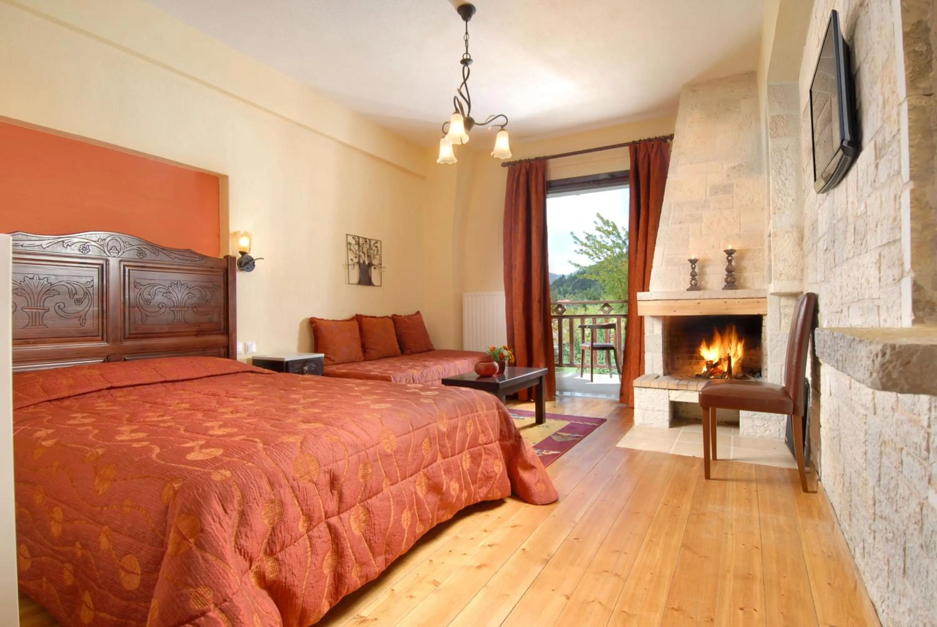 Bedroom, Bed in Mikri Arktos