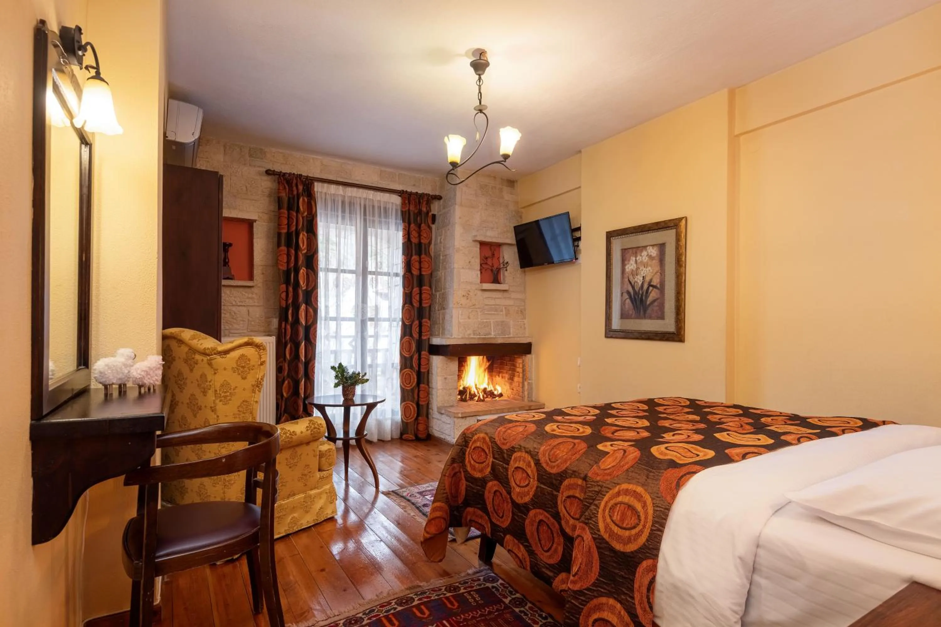 Bedroom, Bed in Mikri Arktos