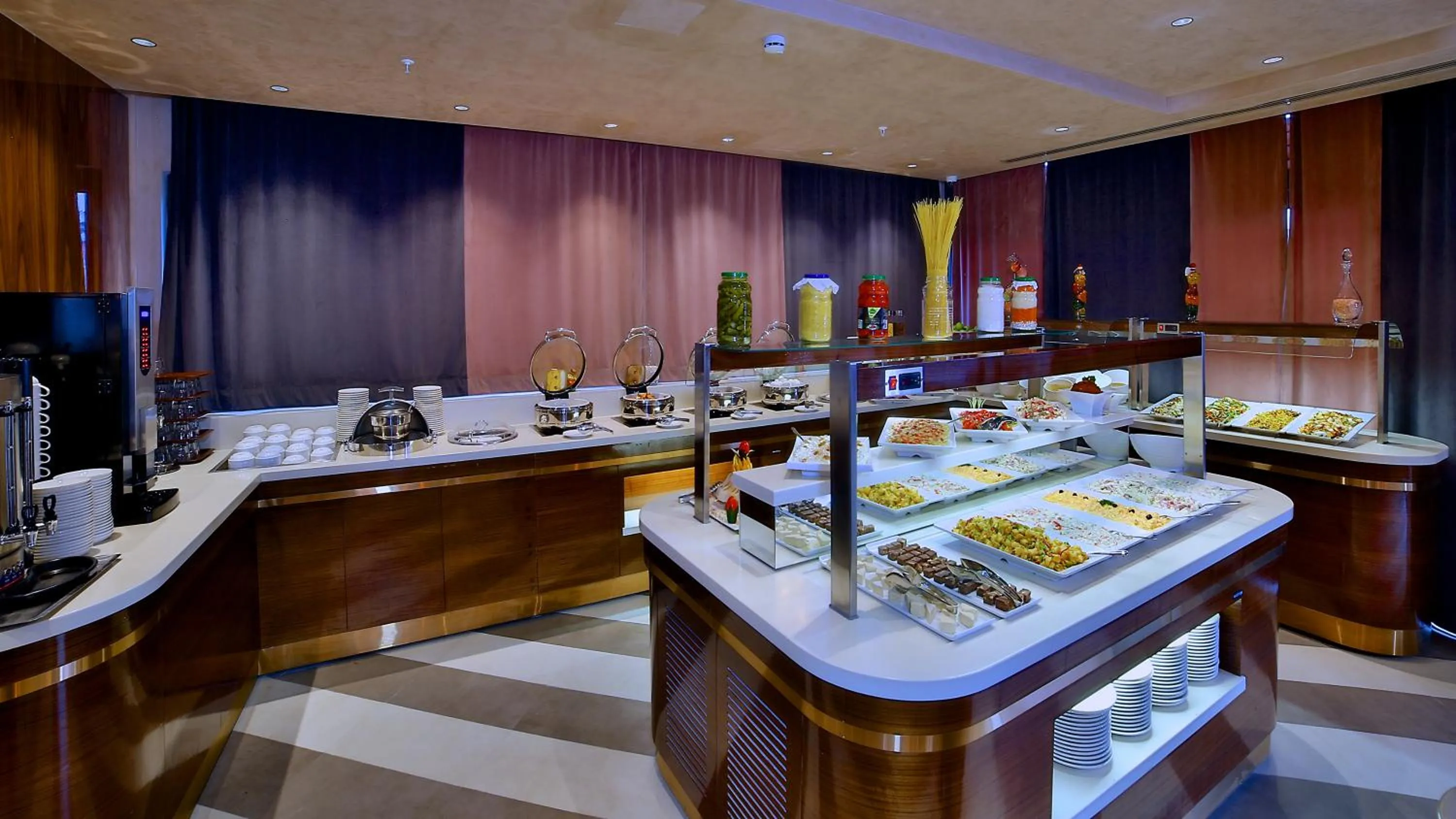 Breakfast in Beethoven Premium Hotel