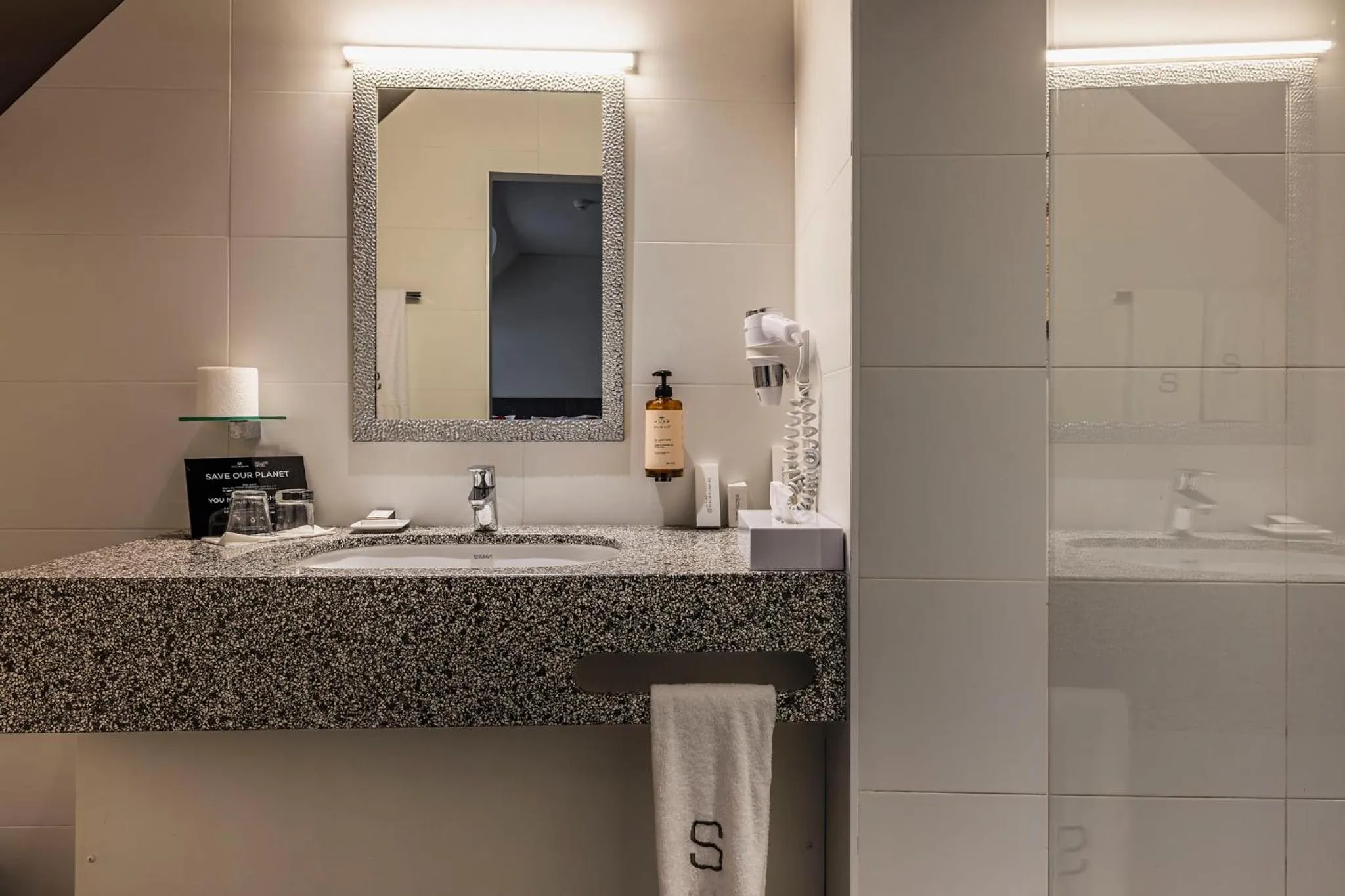 Bathroom in Square Hotel