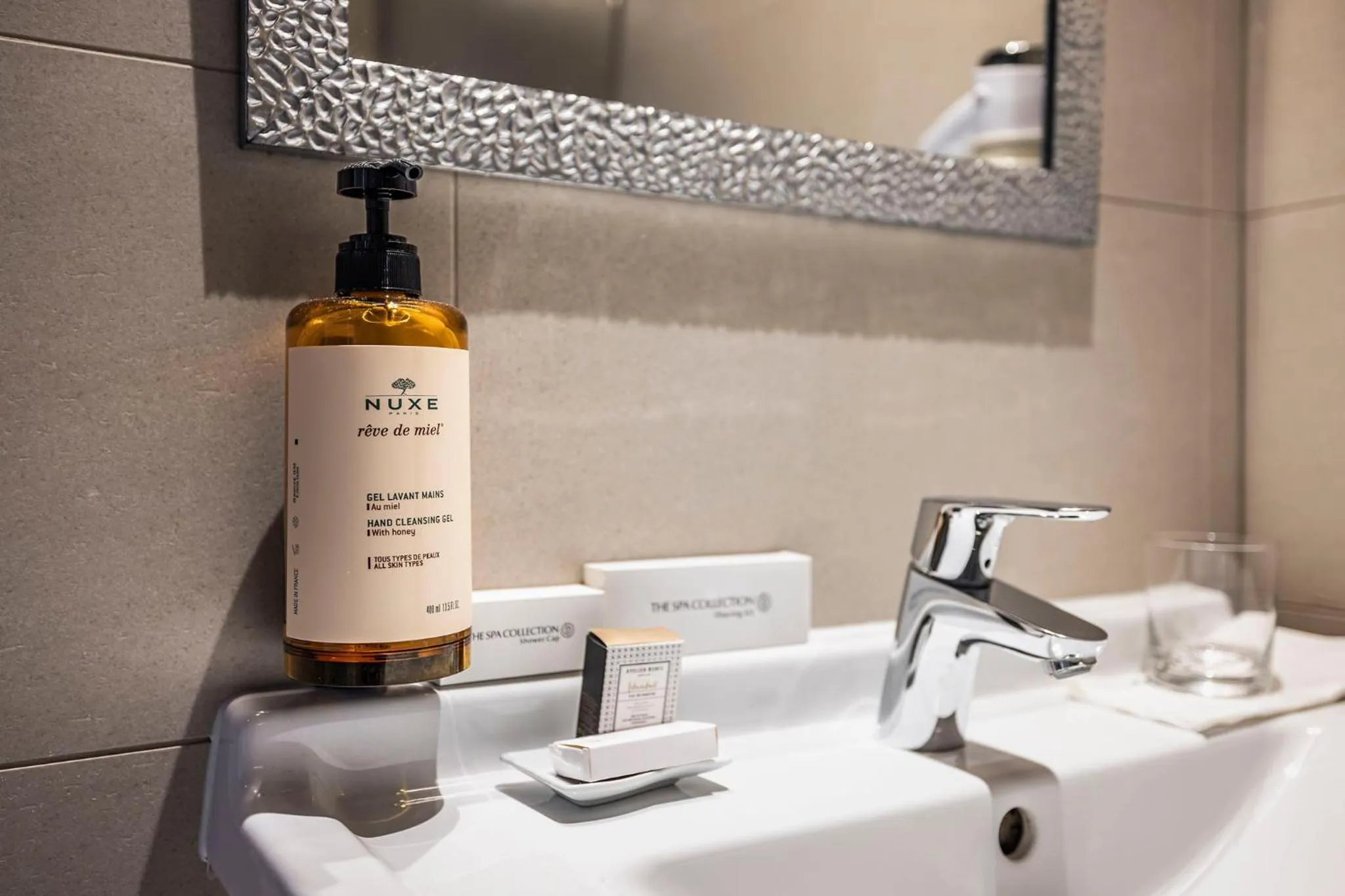 Bathroom in Square Hotel