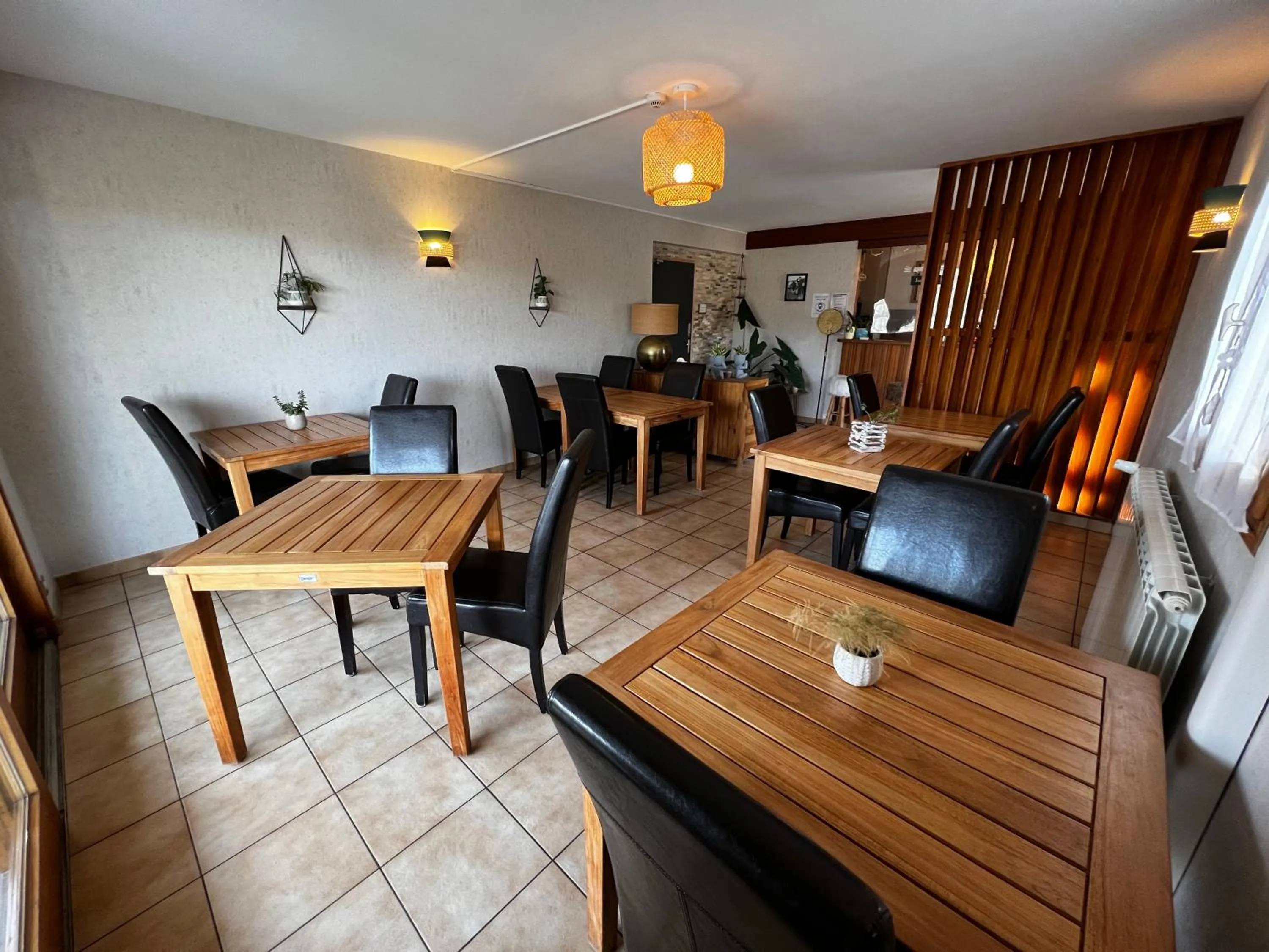 Dining area in Hôtel les Chaumettes