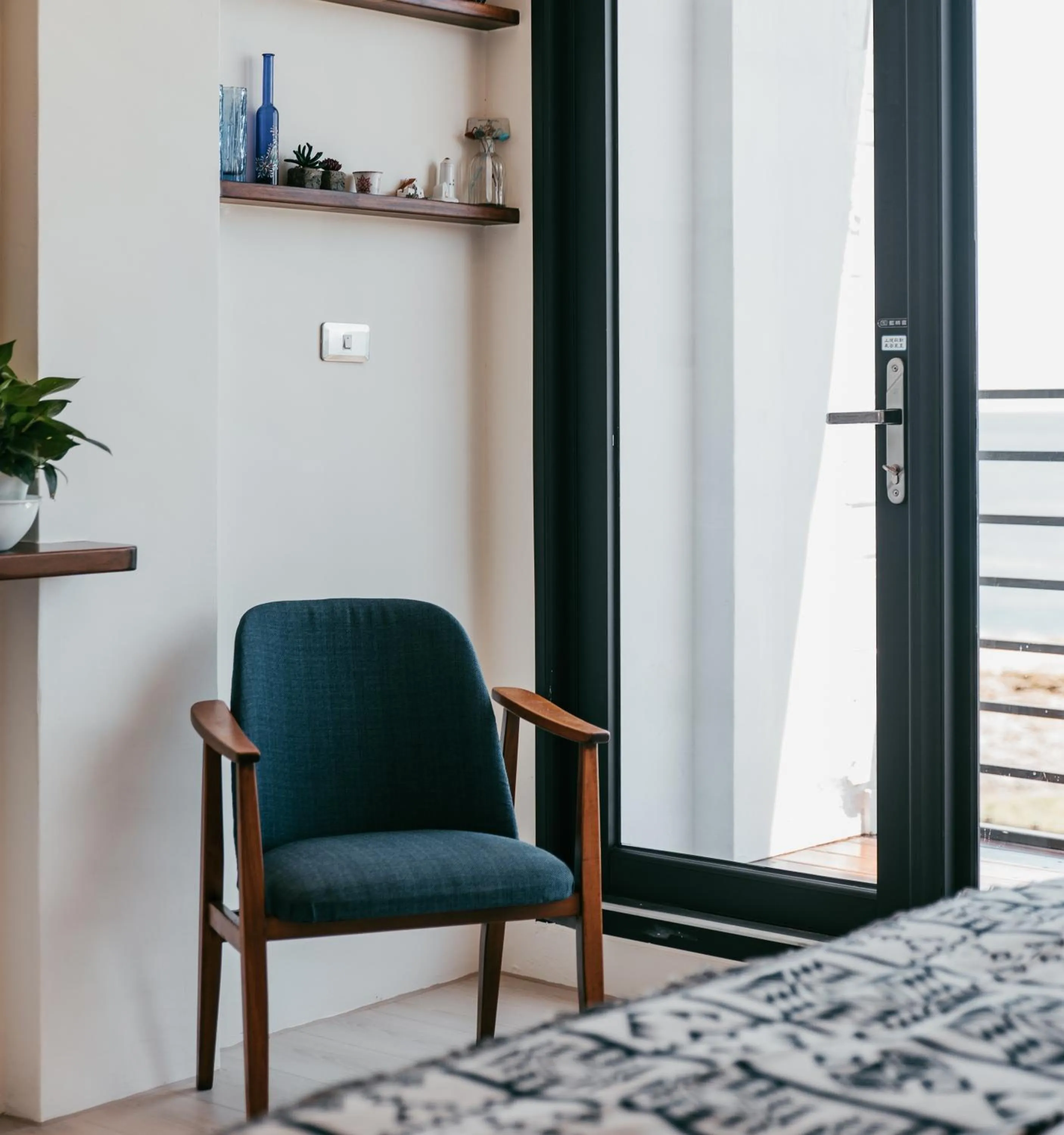 Decorative detail in Chuanfanrock Haku Beach Days Inn