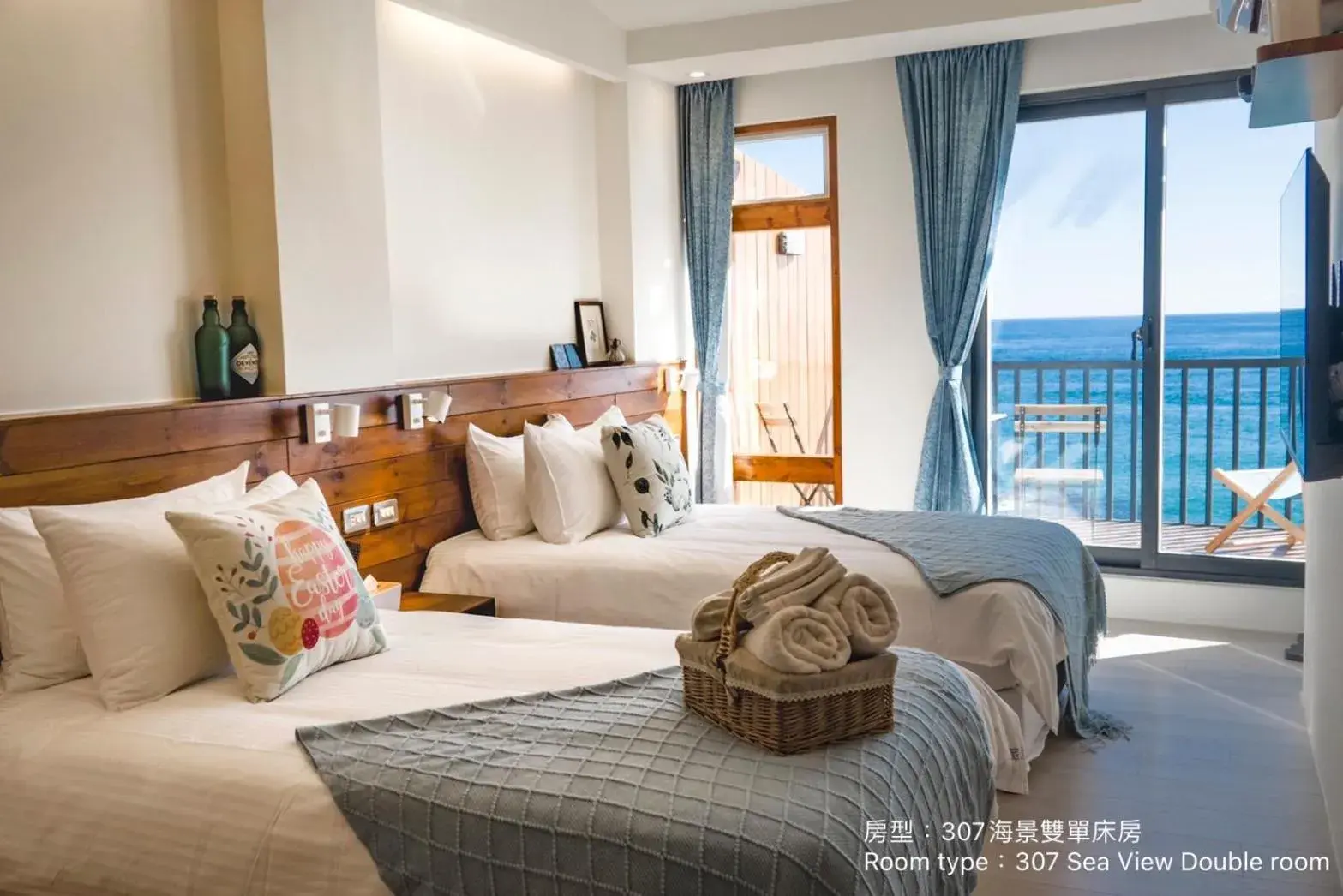 Photo of the whole room, Bed in Chuanfanrock Haku Beach Days Inn Photo of the whole room, Bed in Chuanfanrock Haku Beach Days Inn
