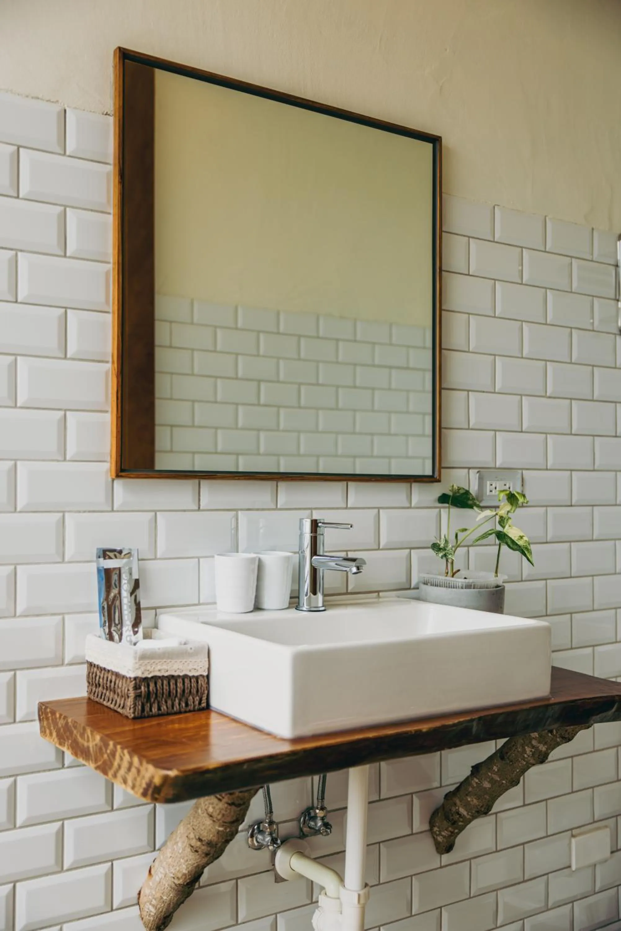 Chuanfanrock Haku Beach Days Inn