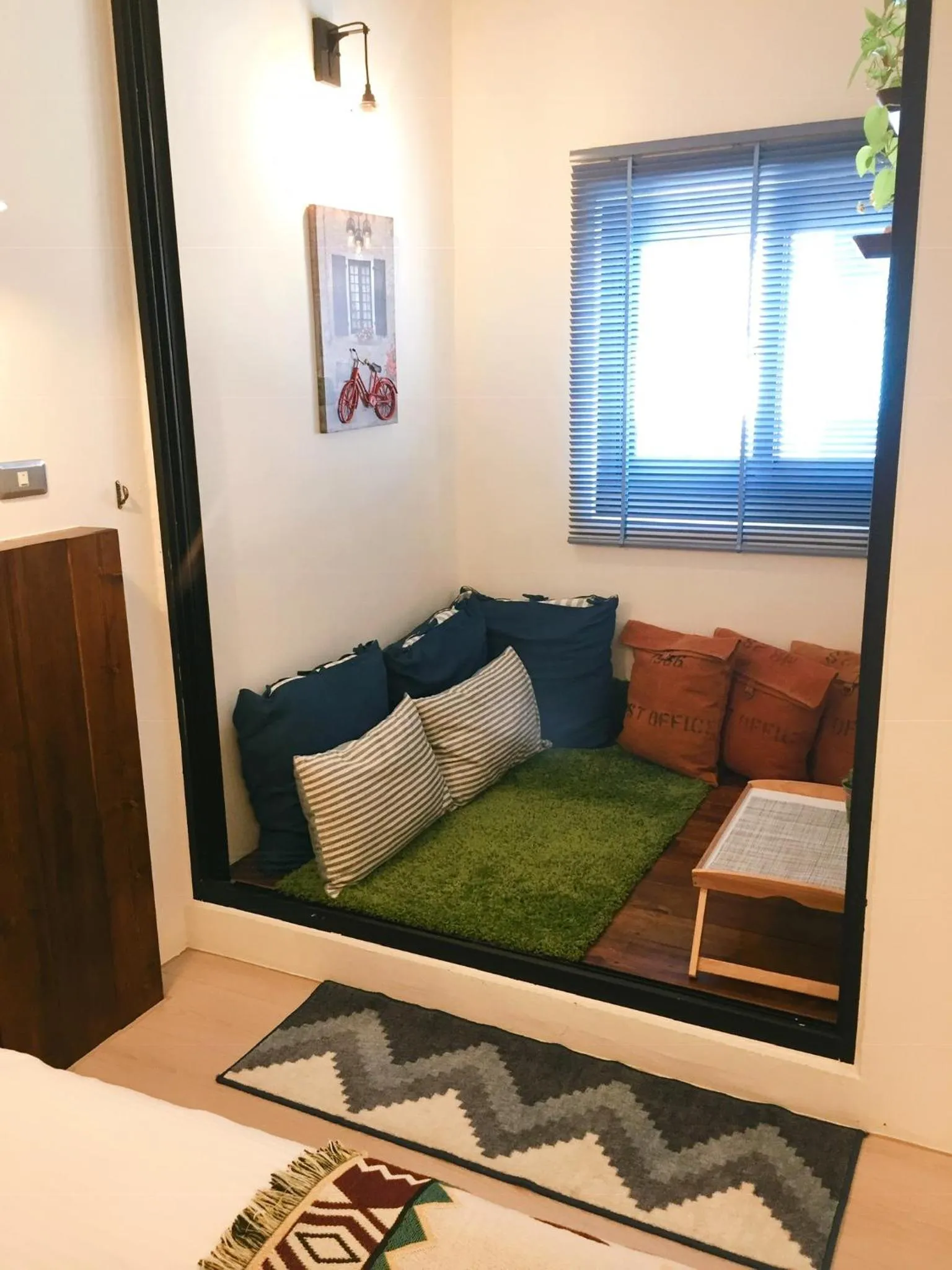 Decorative detail, Bed in Chuanfanrock Haku Beach Days Inn