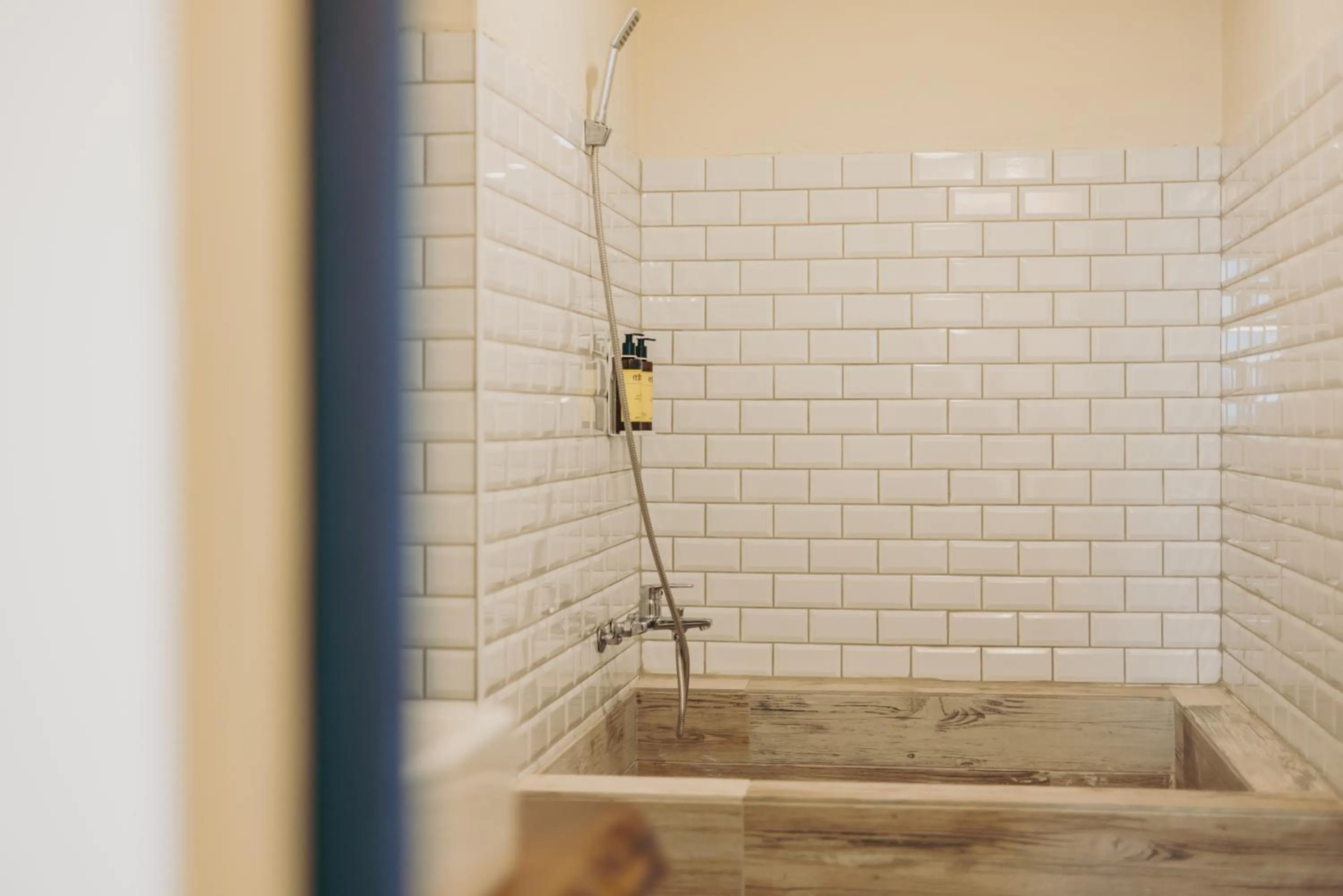 Chuanfanrock Haku Beach Days Inn