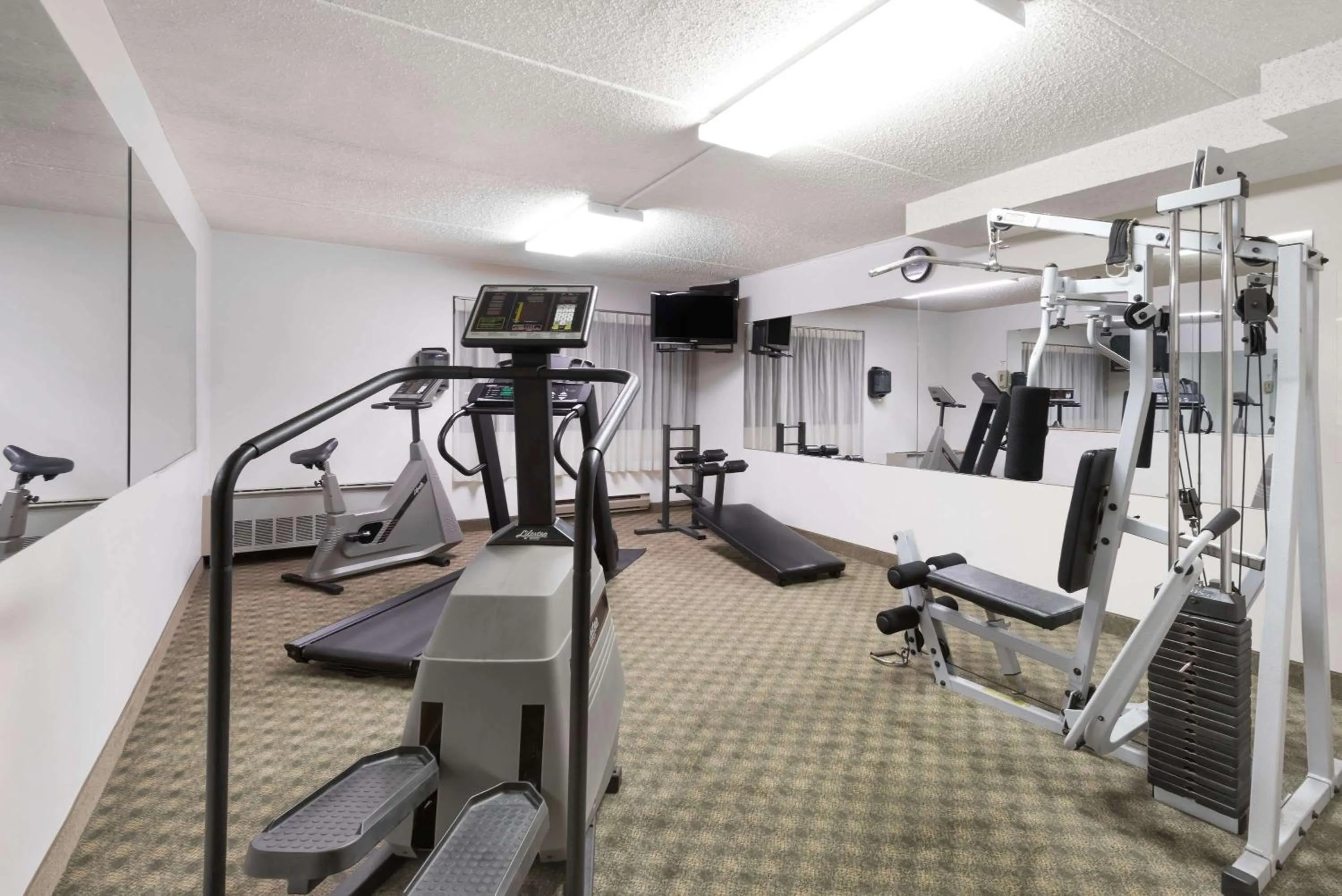 Fitness centre/facilities, Fitness Center/Facilities in Ramada Plaza by Wyndham Hagerstown