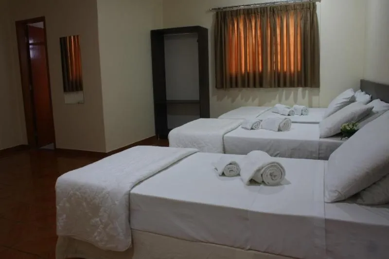 Photo of the whole room, Bed in Pinheiros Hotel