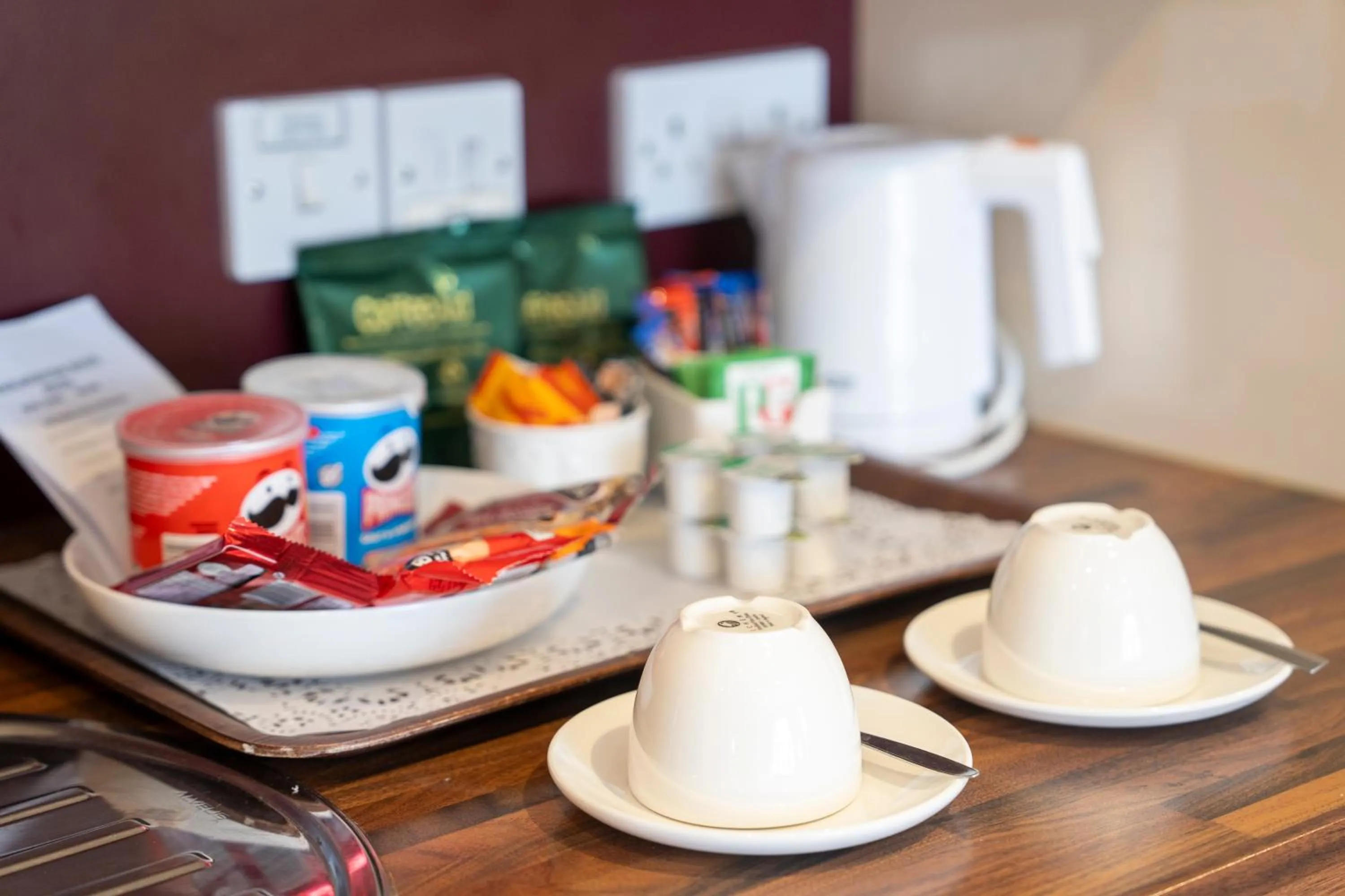 Coffee/tea facilities in Marlborough House - Guest House