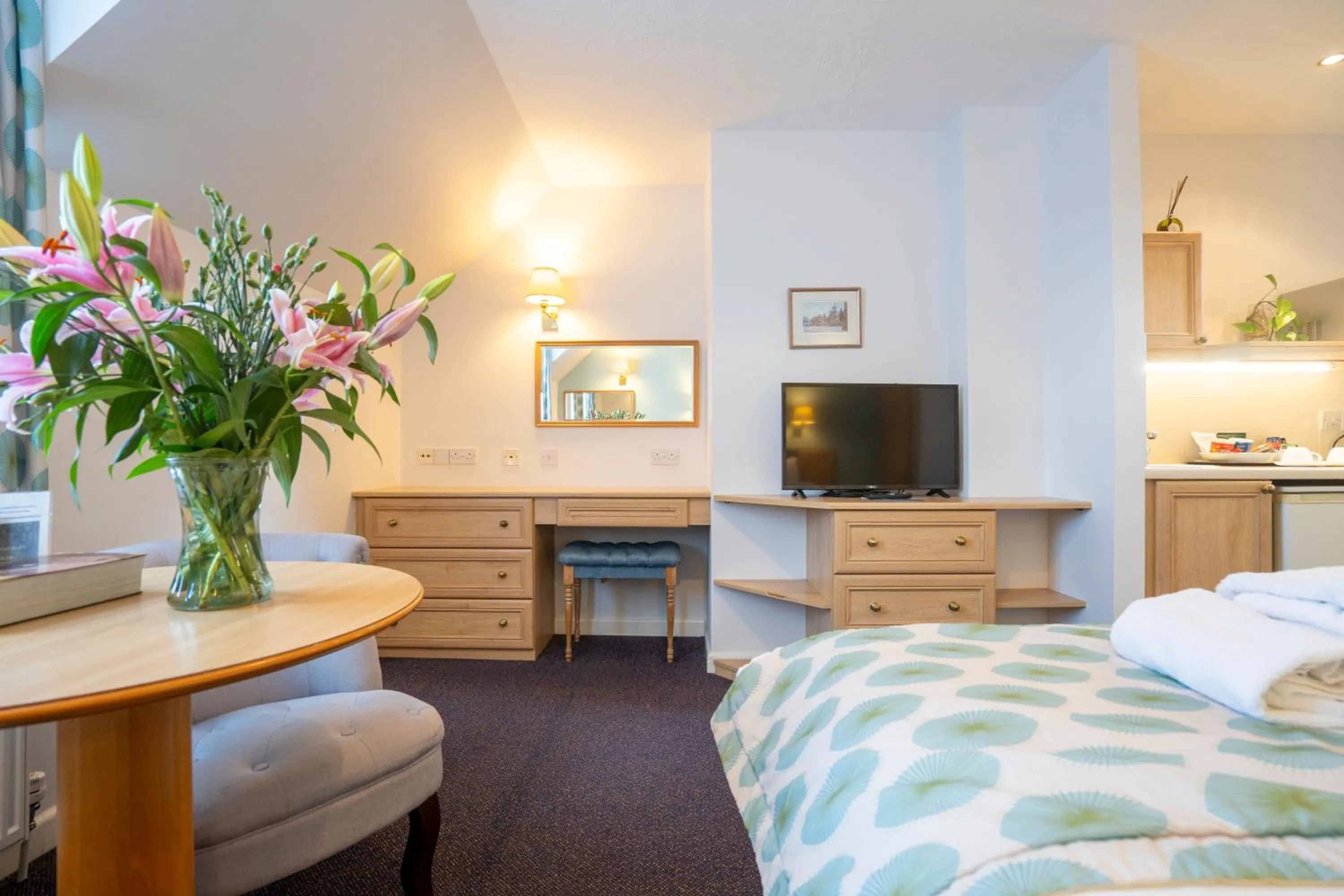 Bed in Marlborough House - Guest House