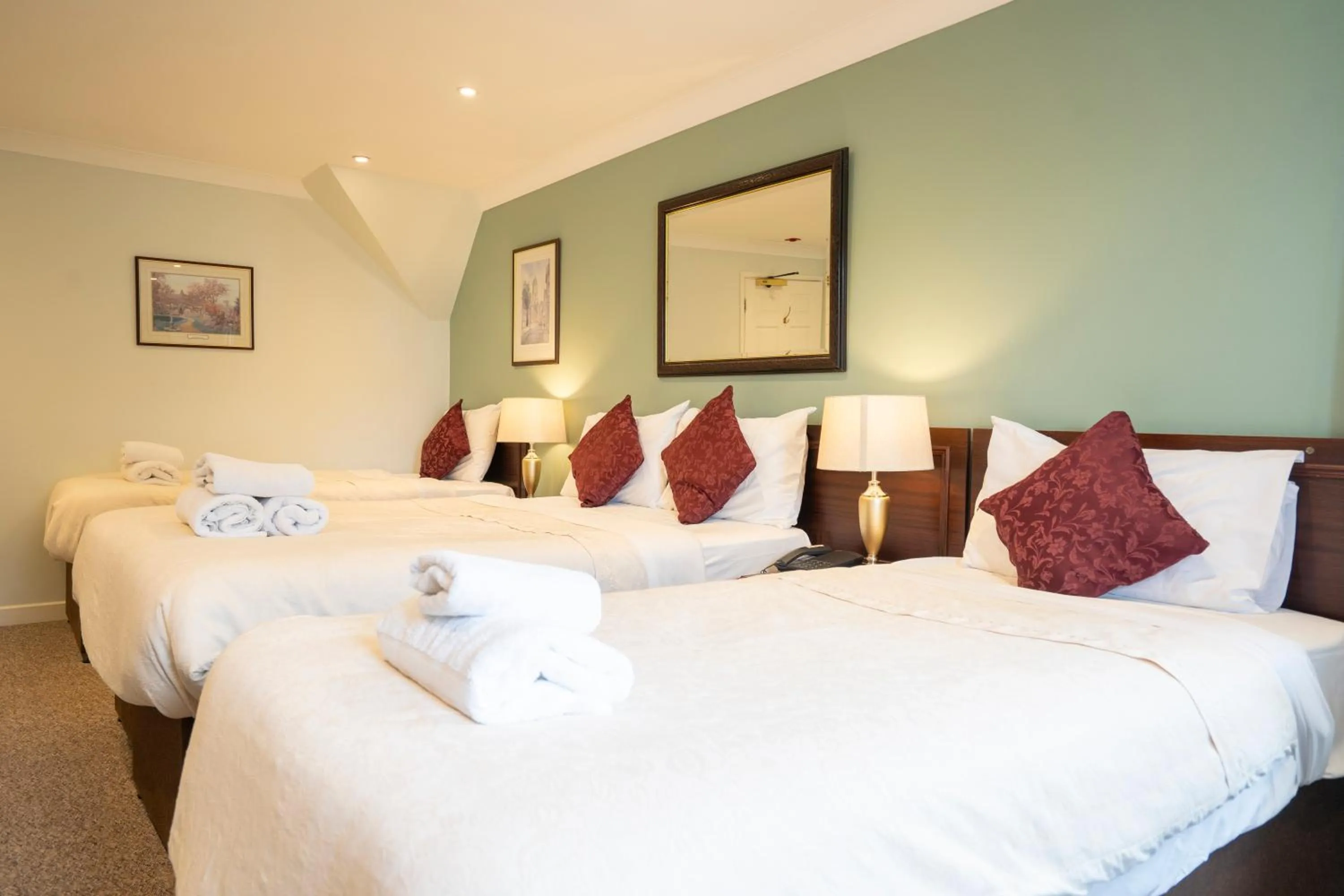 Bed in Marlborough House - Guest House