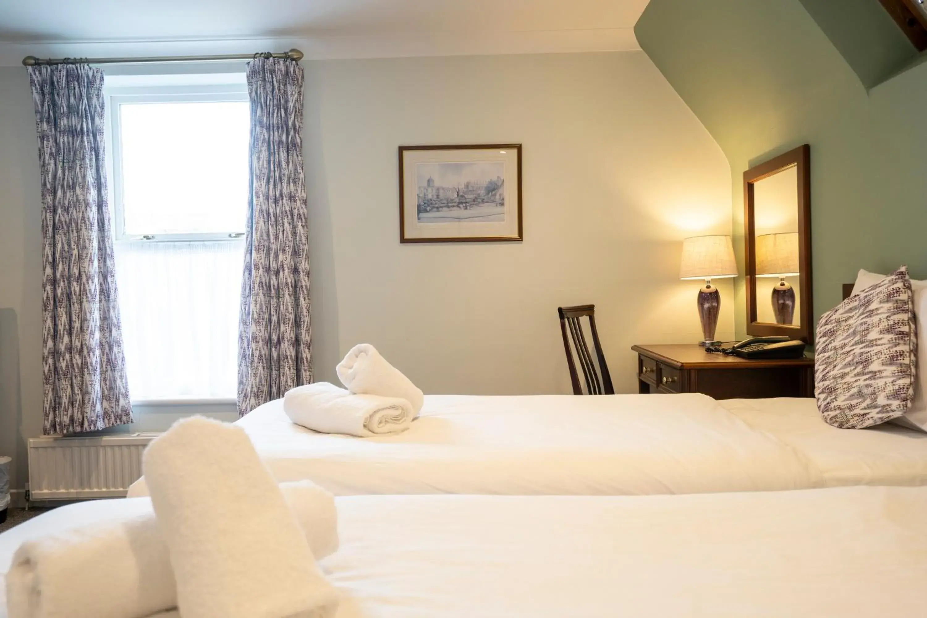 Twin Room with Kitchenette in Marlborough House - Guest House Twin Room with Kitchenette in Marlborough House - Guest House