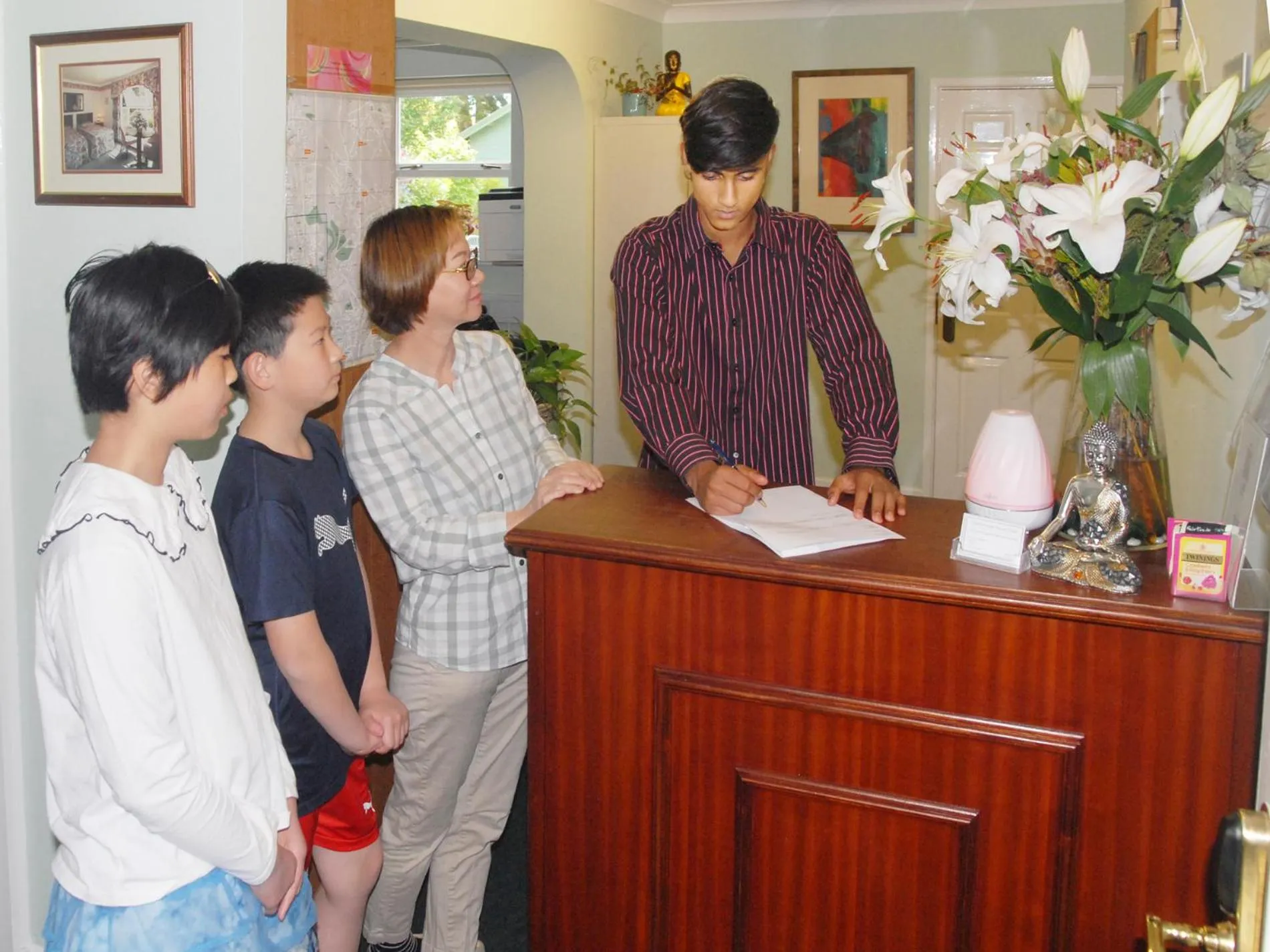 Family in Marlborough House - Guest House