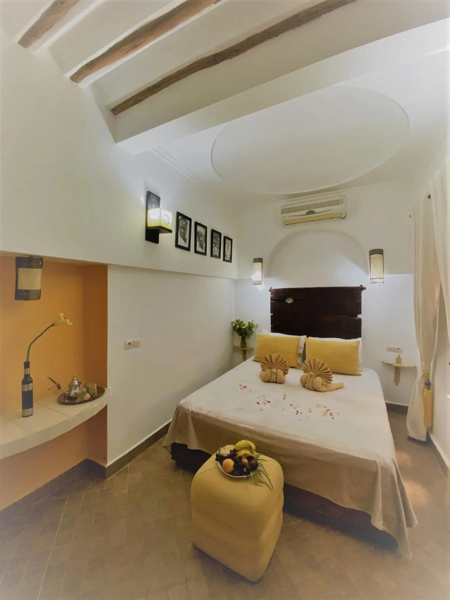 Photo of the whole room, Bed in Dar Soukaina