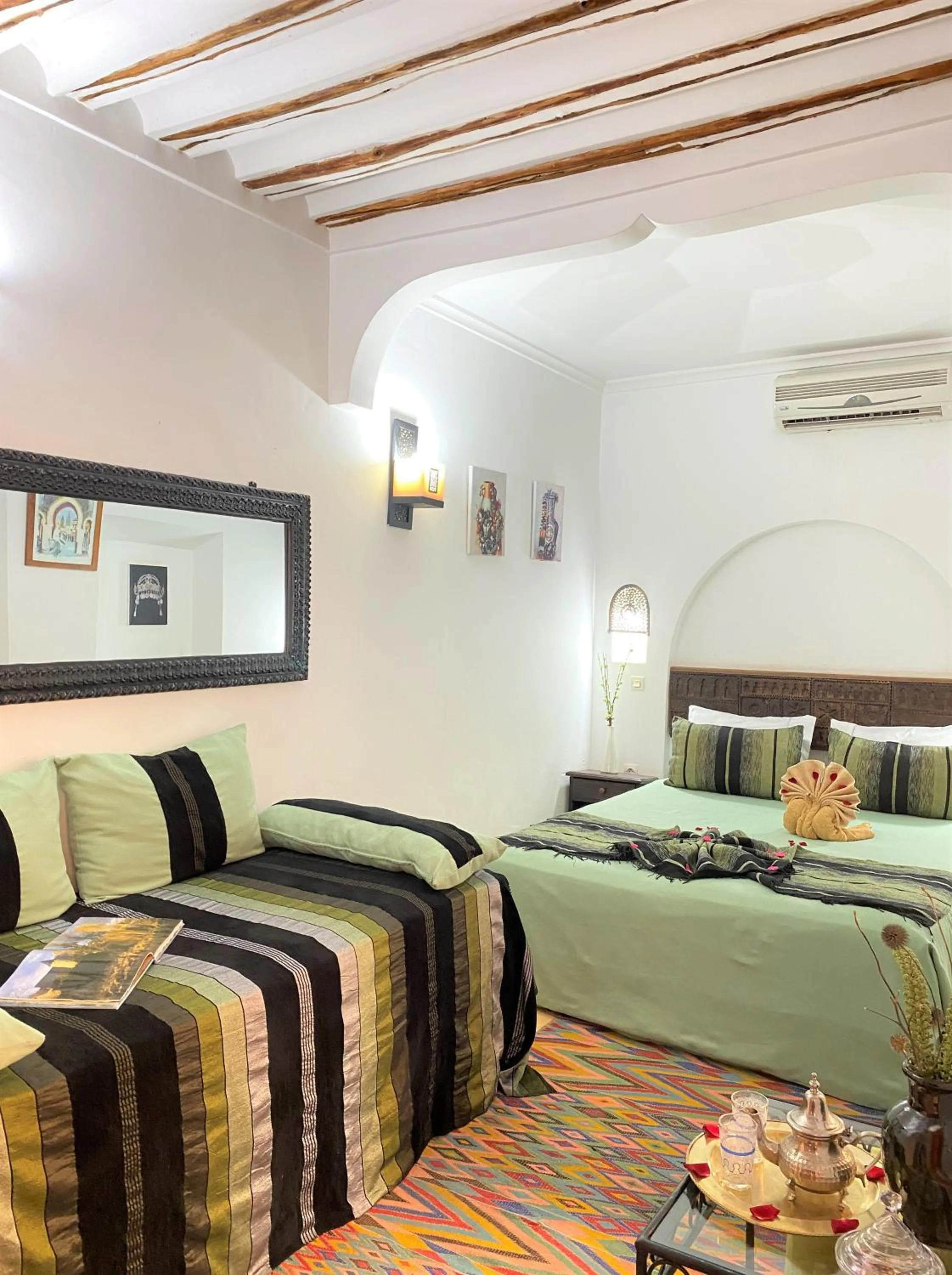 Photo of the whole room, Bed in Dar Soukaina