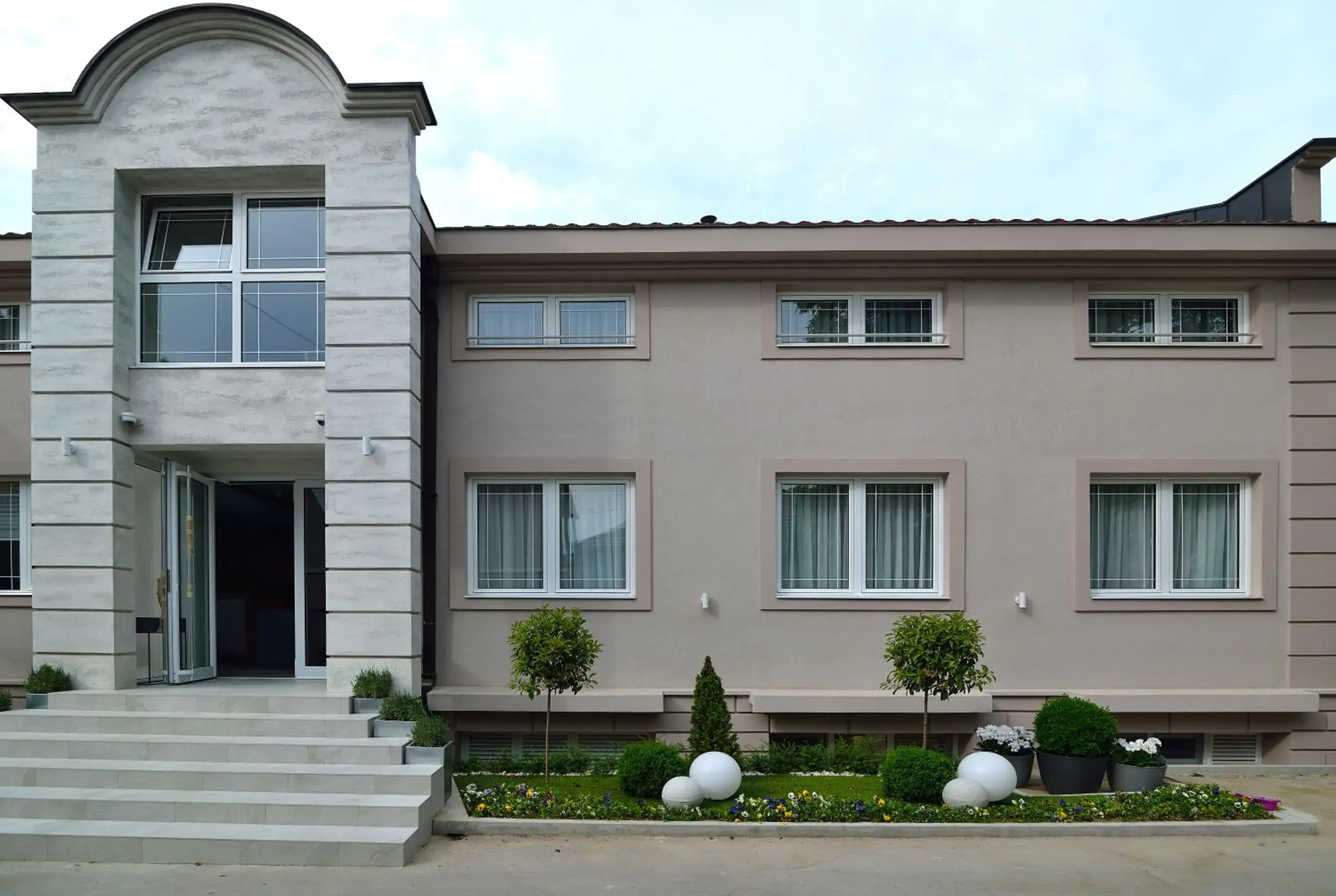 Property building in Garni Hotel D10 Property building in Garni Hotel D10