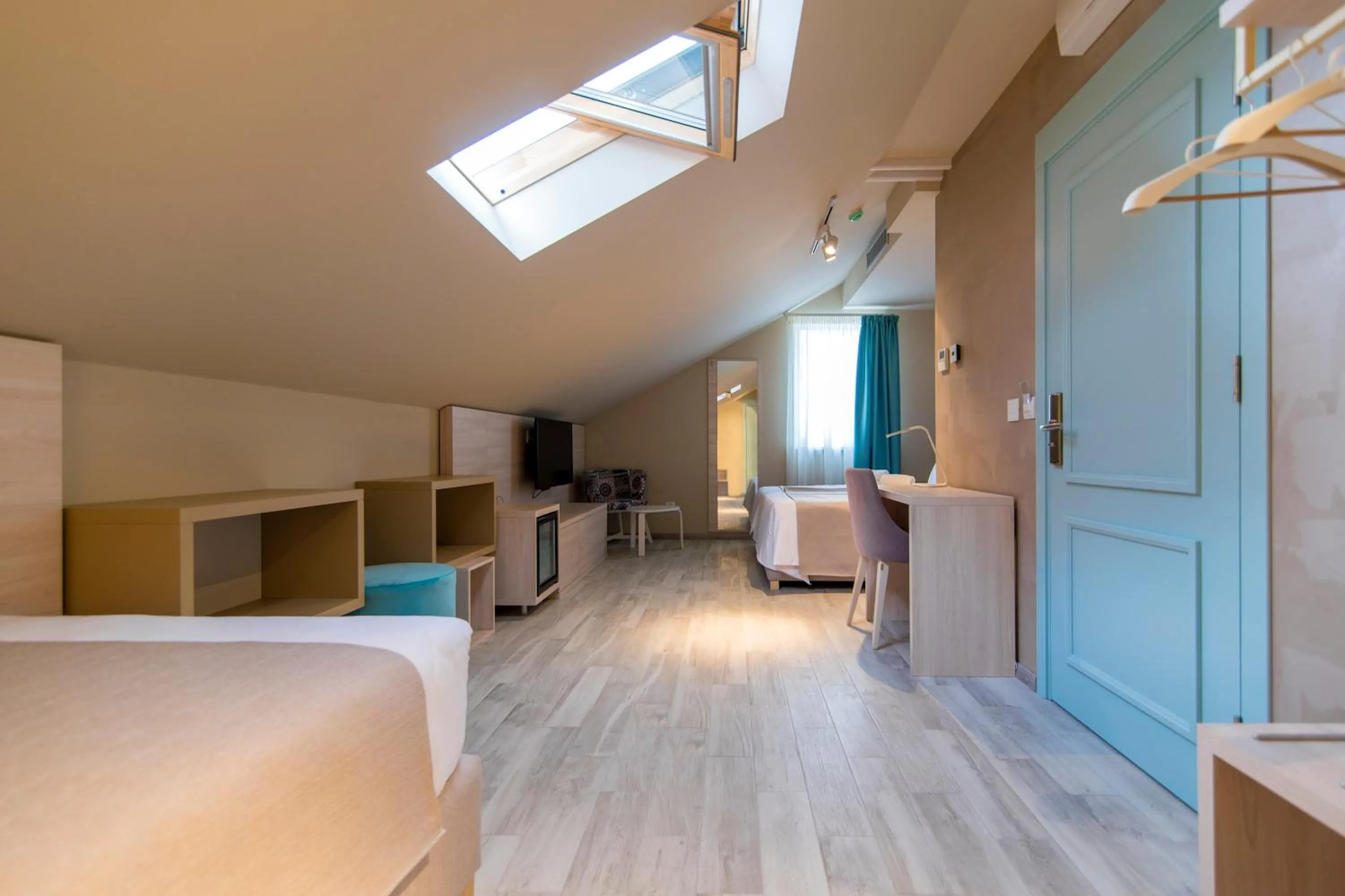 Living room, Bed in Garni Hotel D10