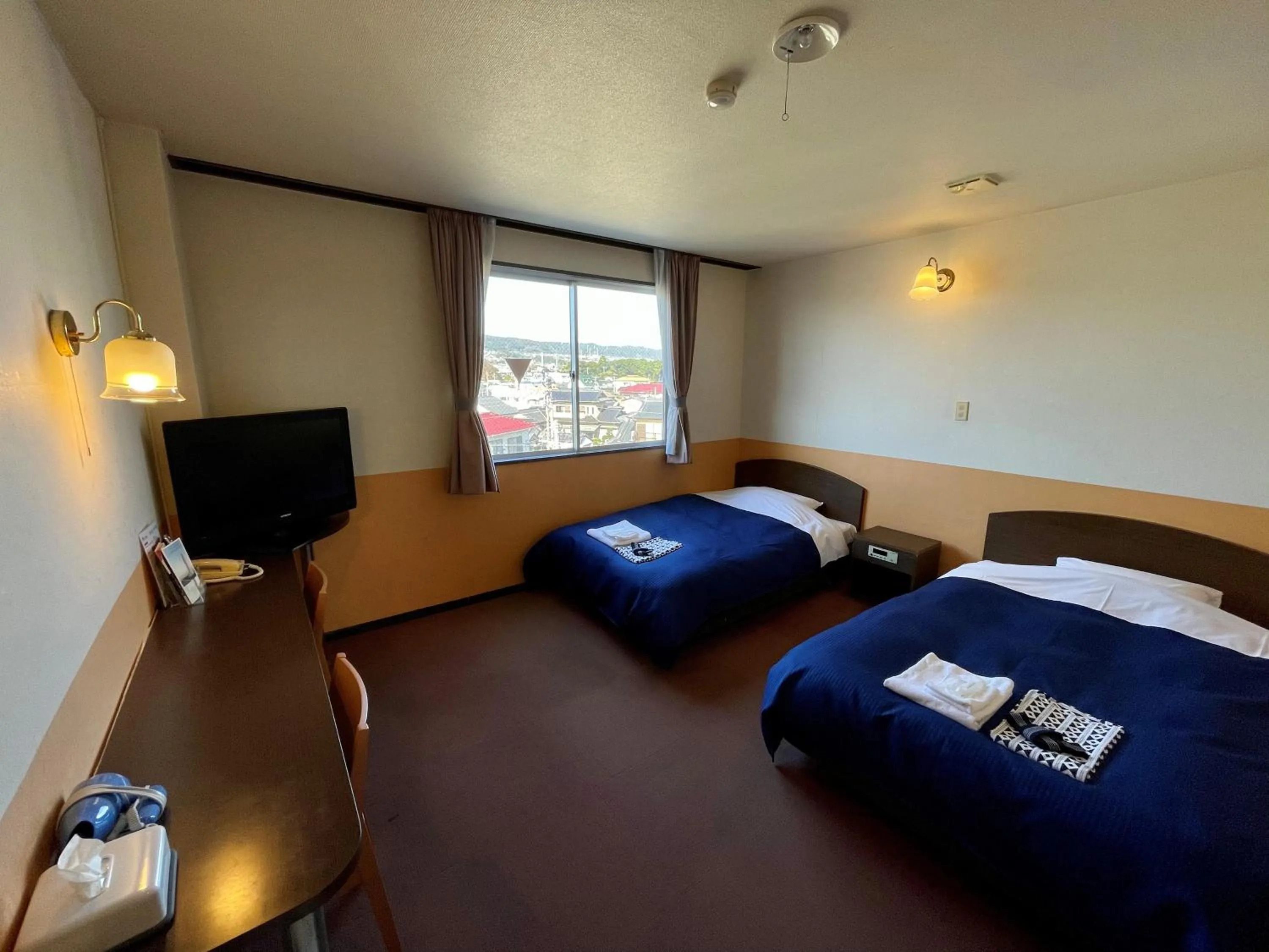 Bed in Hitachi Hotel Crane