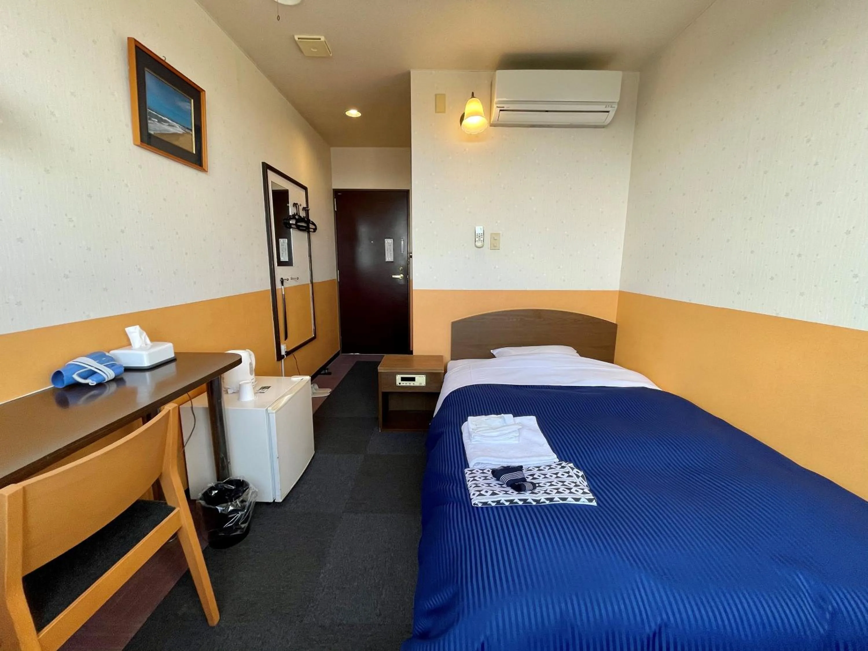 Bed in Hitachi Hotel Crane