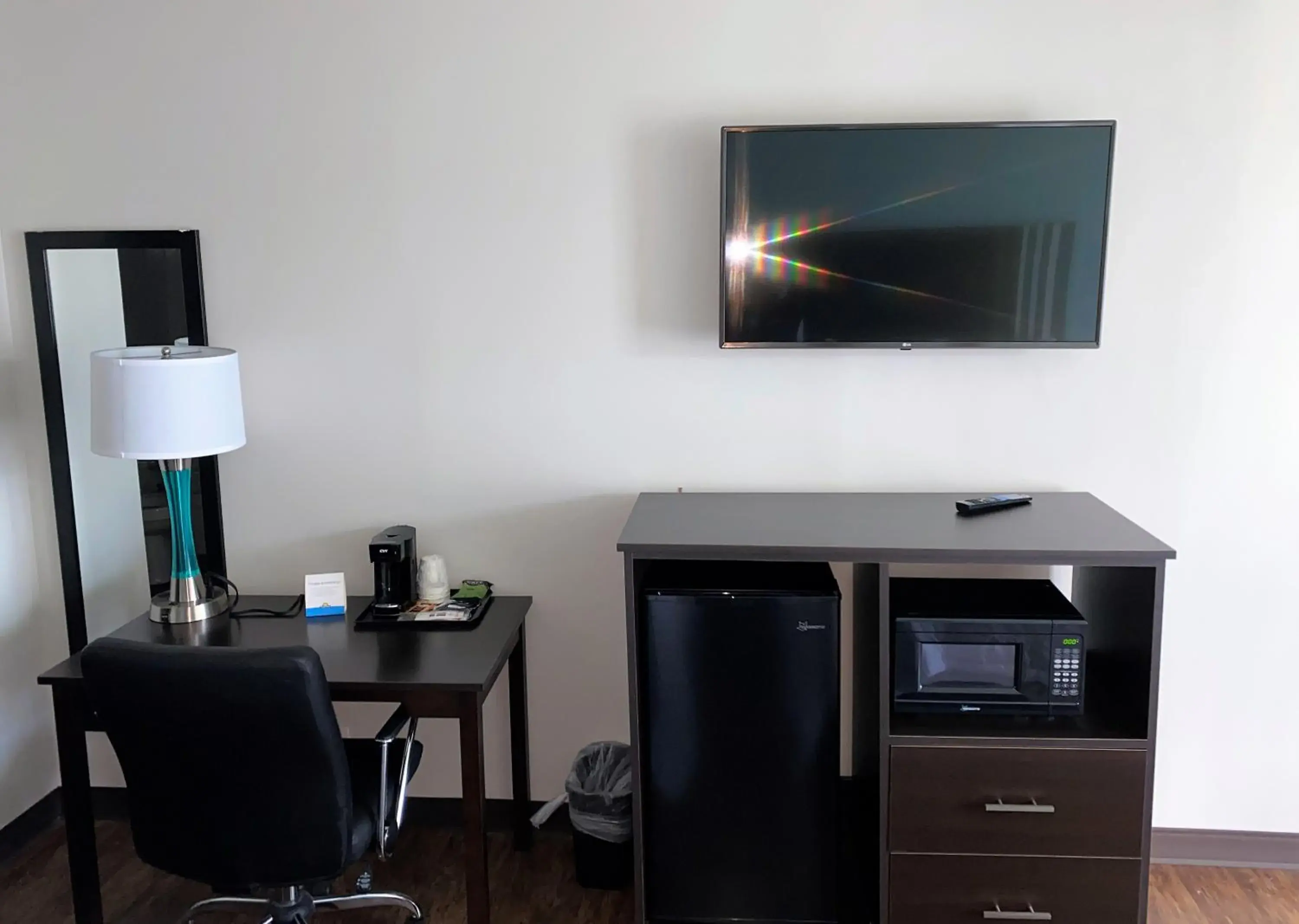 TV and multimedia in Days Inn by Wyndham Goldsboro TV and multimedia in Days Inn by Wyndham Goldsboro