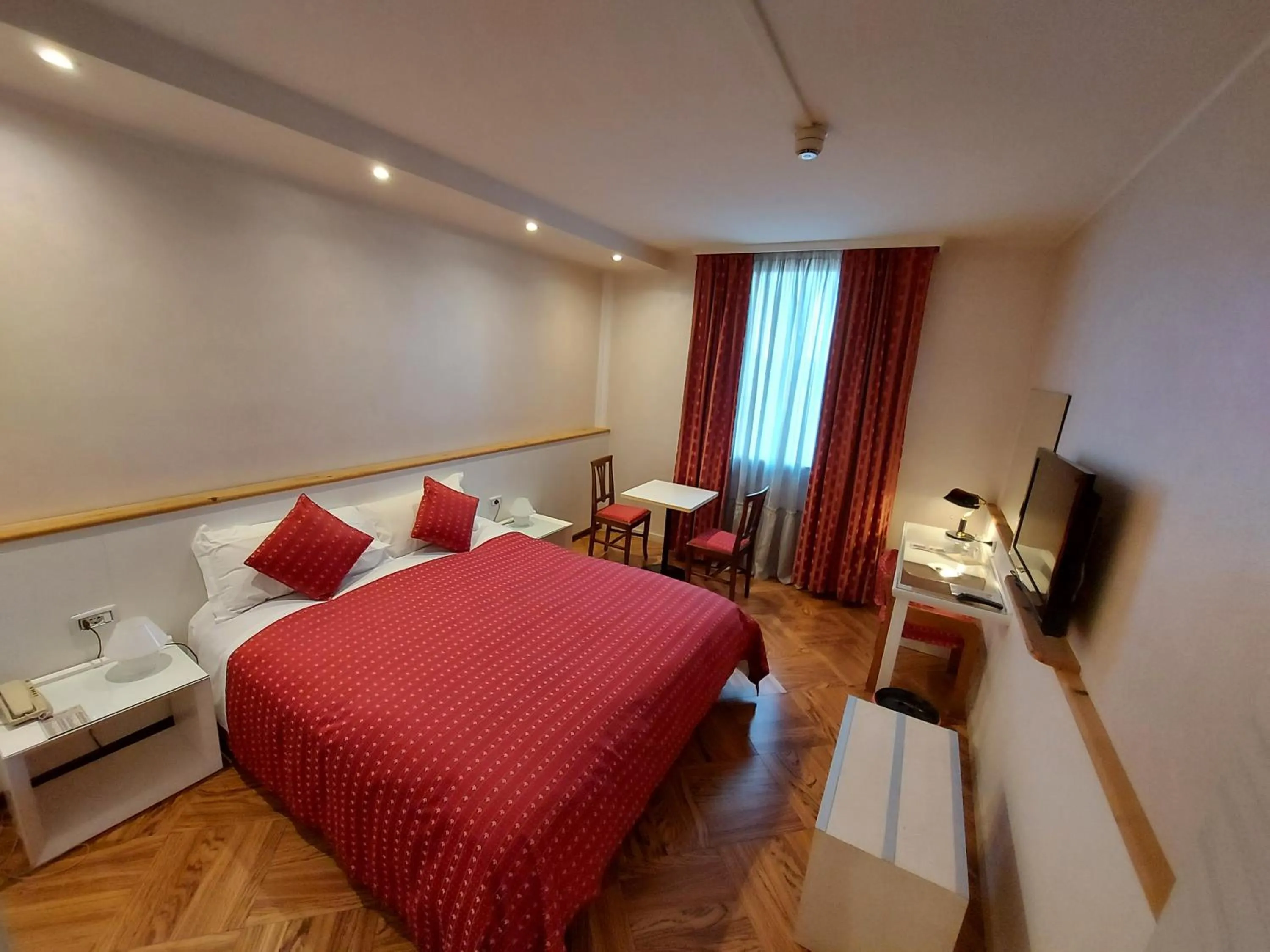 Bed in Hotel Posta 77