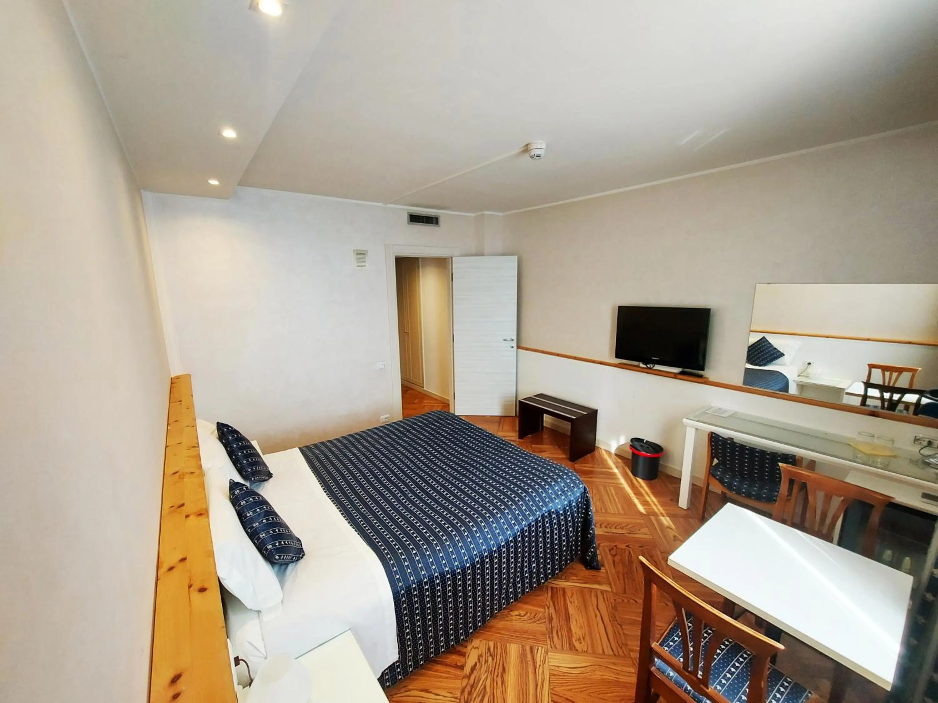 Bed in Hotel Posta 77