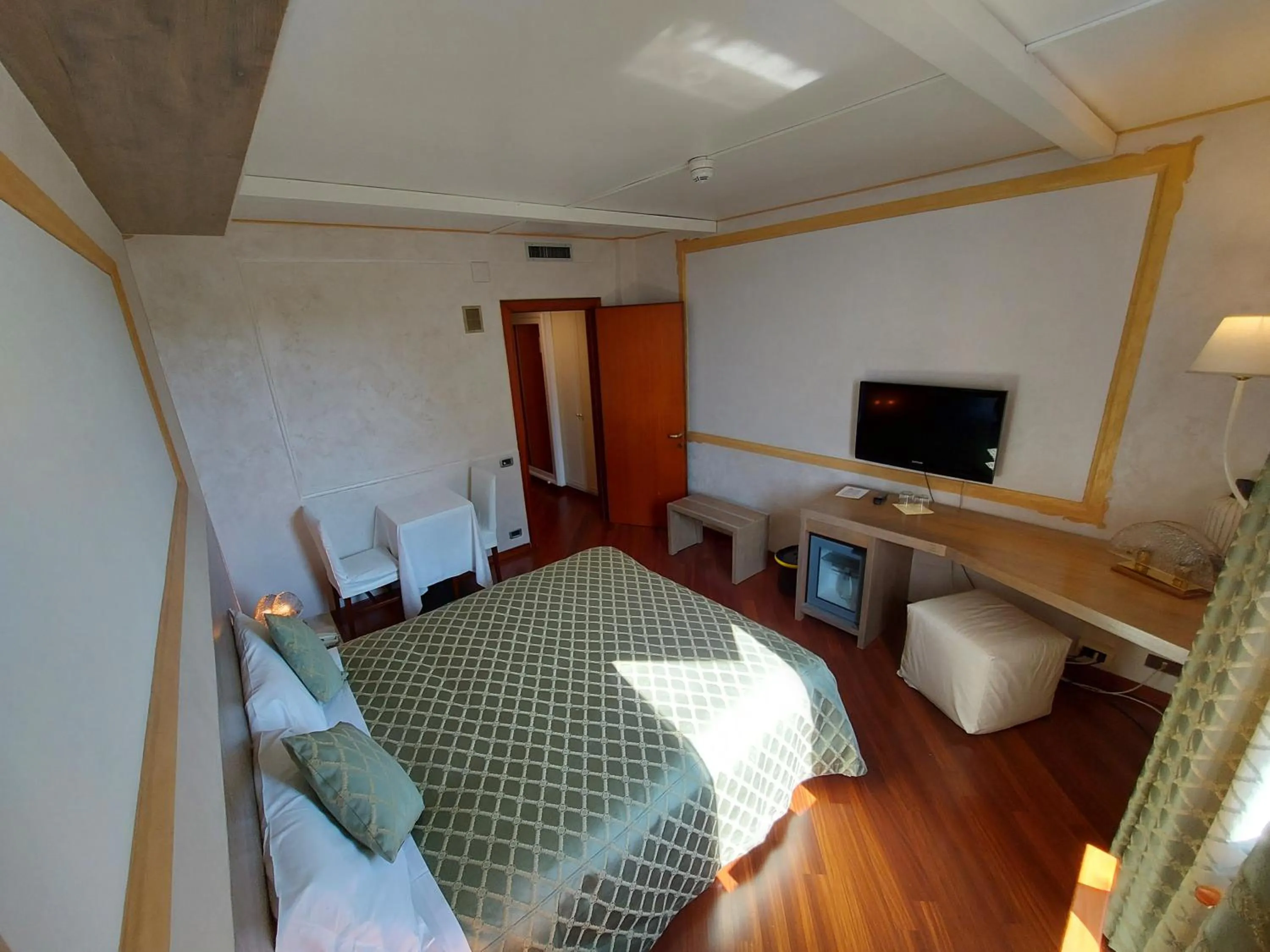 Bed in Hotel Posta 77