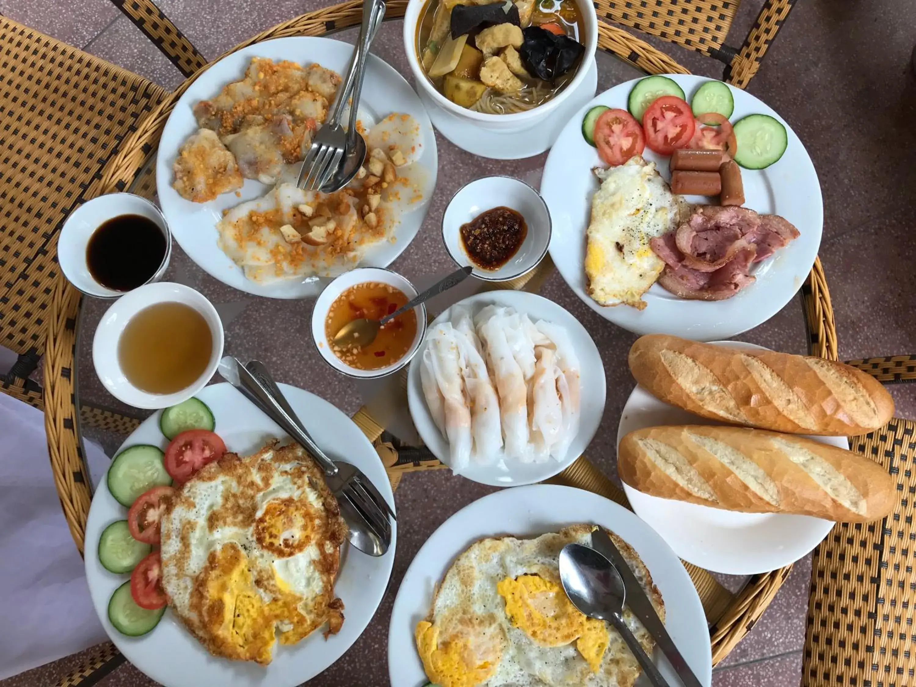 Breakfast in Spring Garden Villa Breakfast in Spring Garden Villa