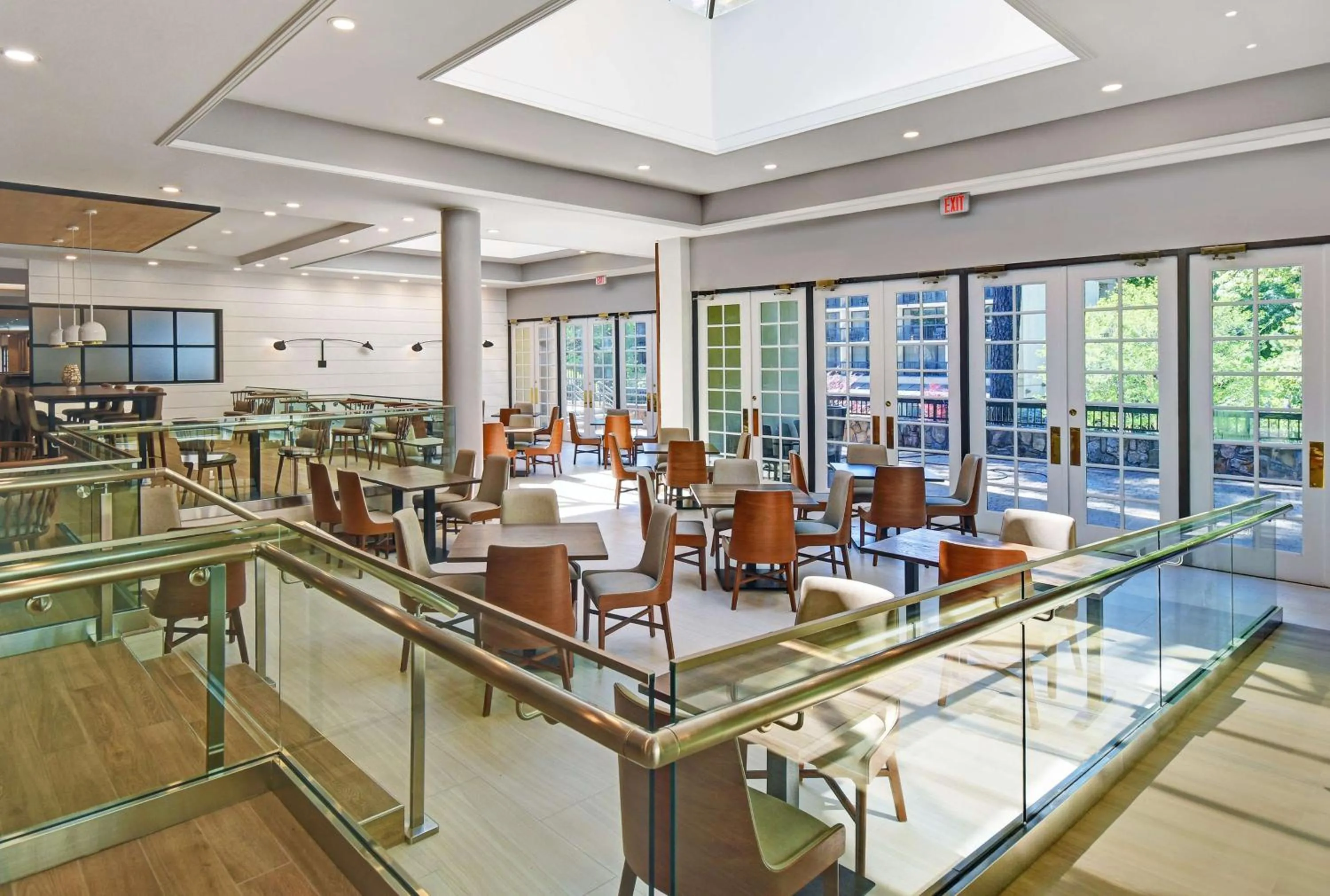 Restaurant/places to eat in Hilton Peachtree City Atlanta Hotel & Conference Center