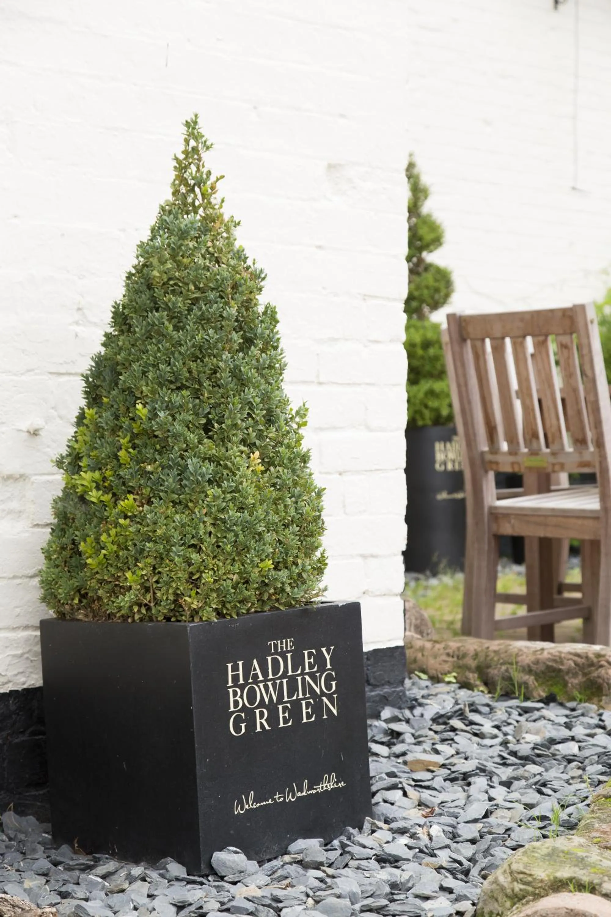 Decorative detail in Hadley Bowling Green Inn