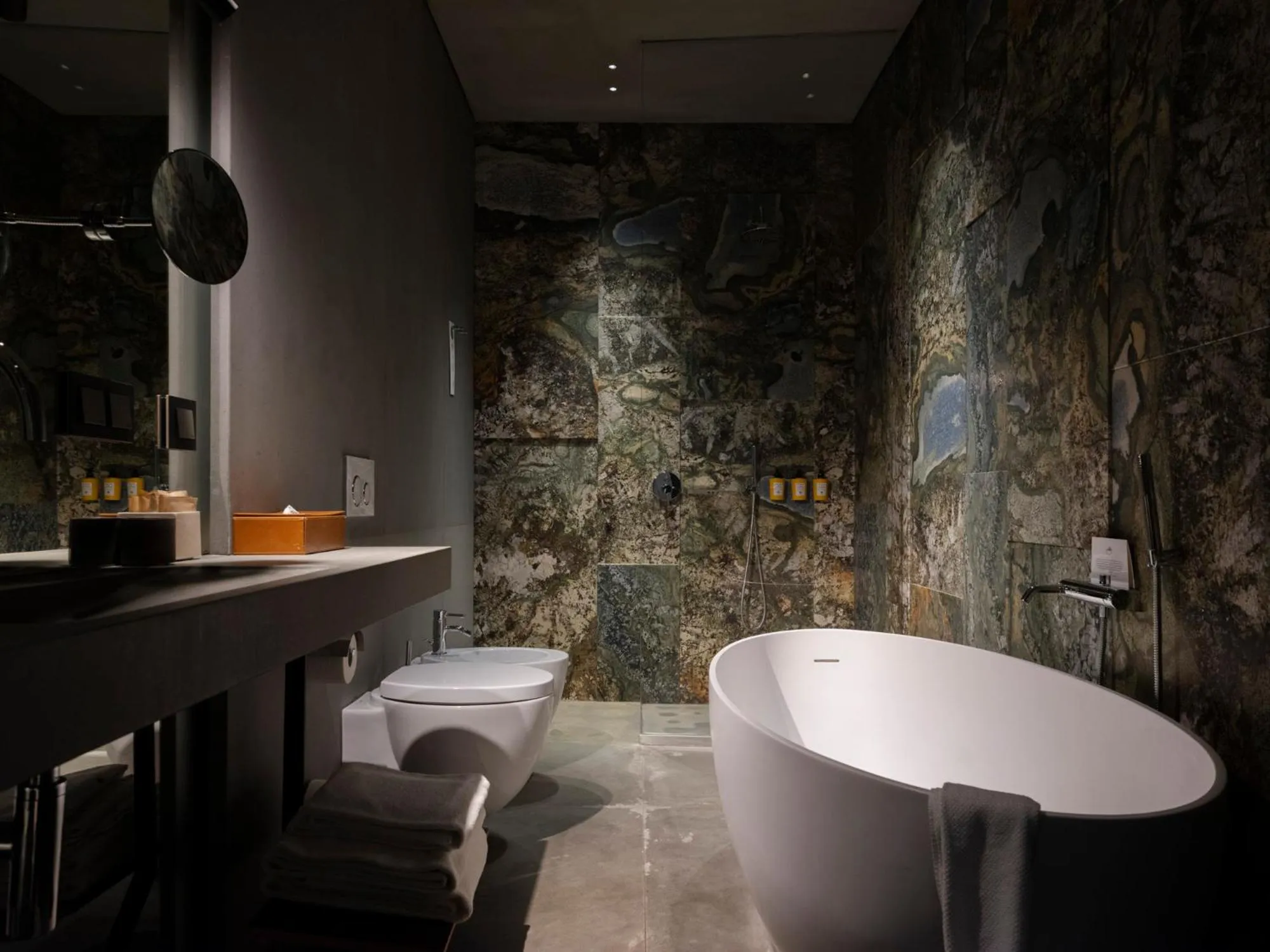 Shower in Hotel Warszawa