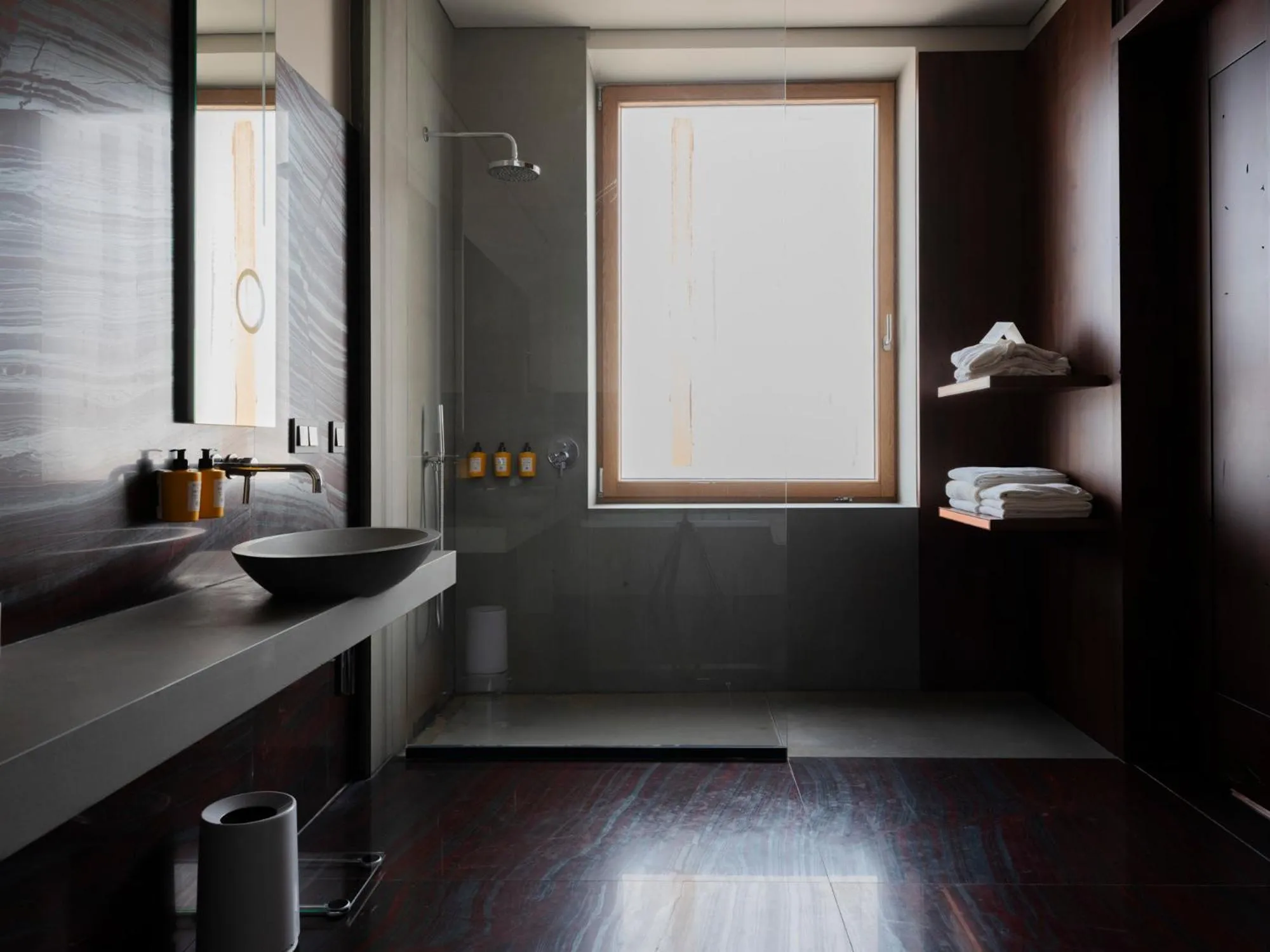 Shower in Hotel Warszawa