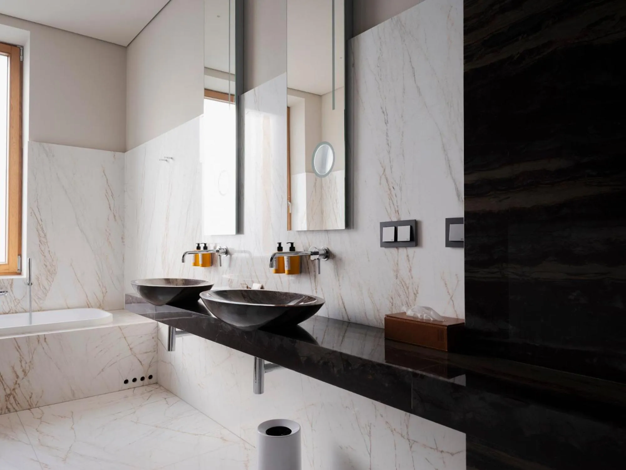 Hot Tub in Hotel Warszawa