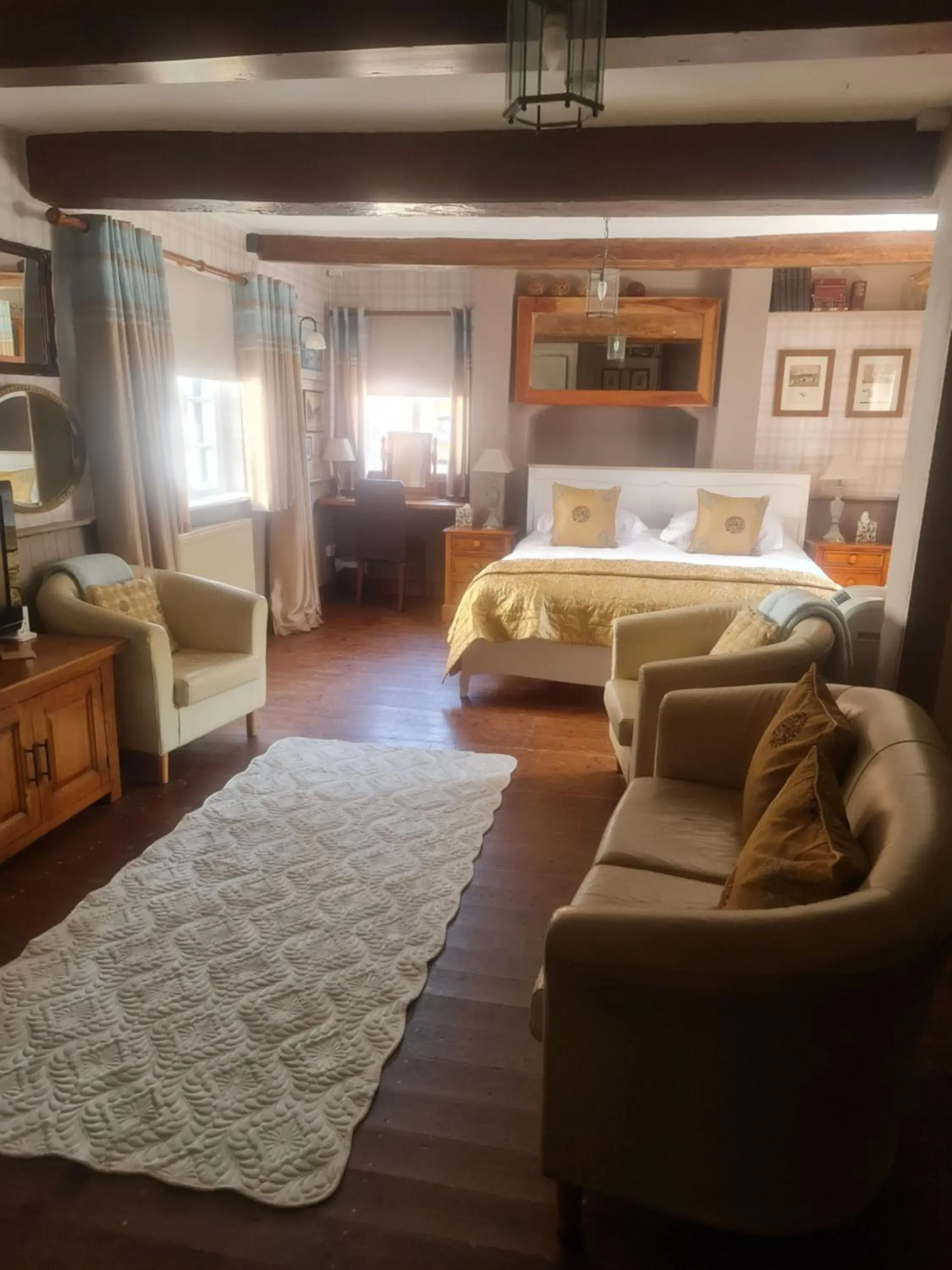 Deluxe King Room in Ternhill Farm House - 5 Star Guest Accommodation with optional award winning breakfast Deluxe King Room in Ternhill Farm House - 5 Star Guest Accommodation with optional award winning breakfast