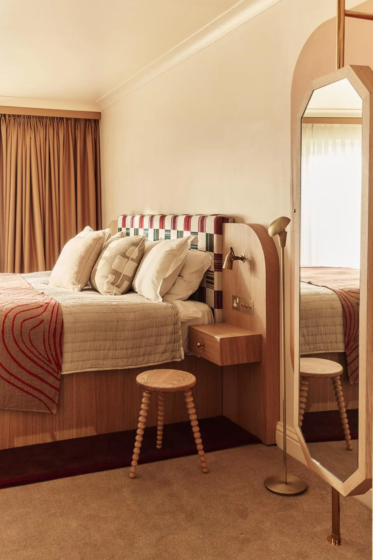 Bed in Crafted at Powdermills