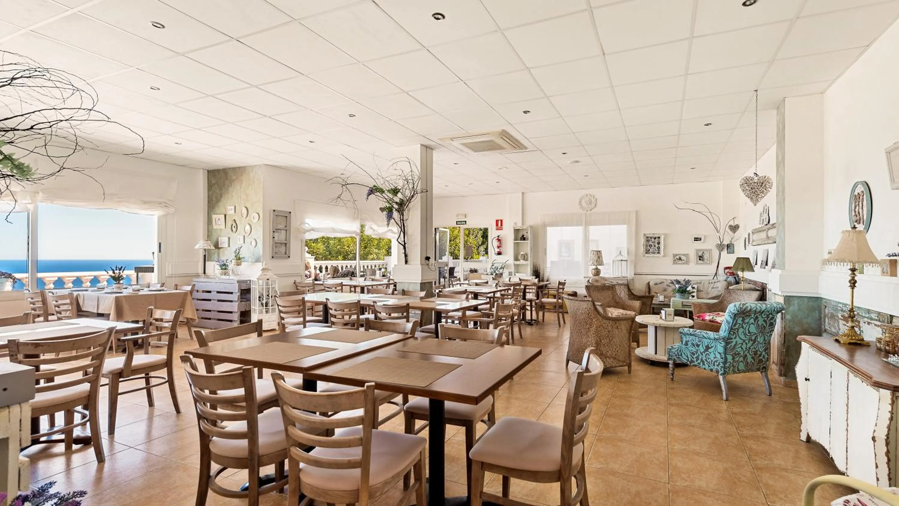 Restaurant/places to eat in Macdonald La Ermita Resort