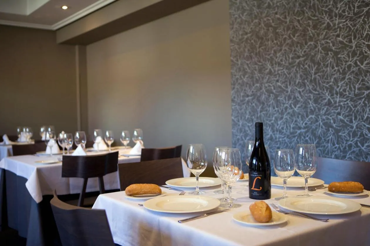 Restaurant/places to eat in Hotel Salbatoreh