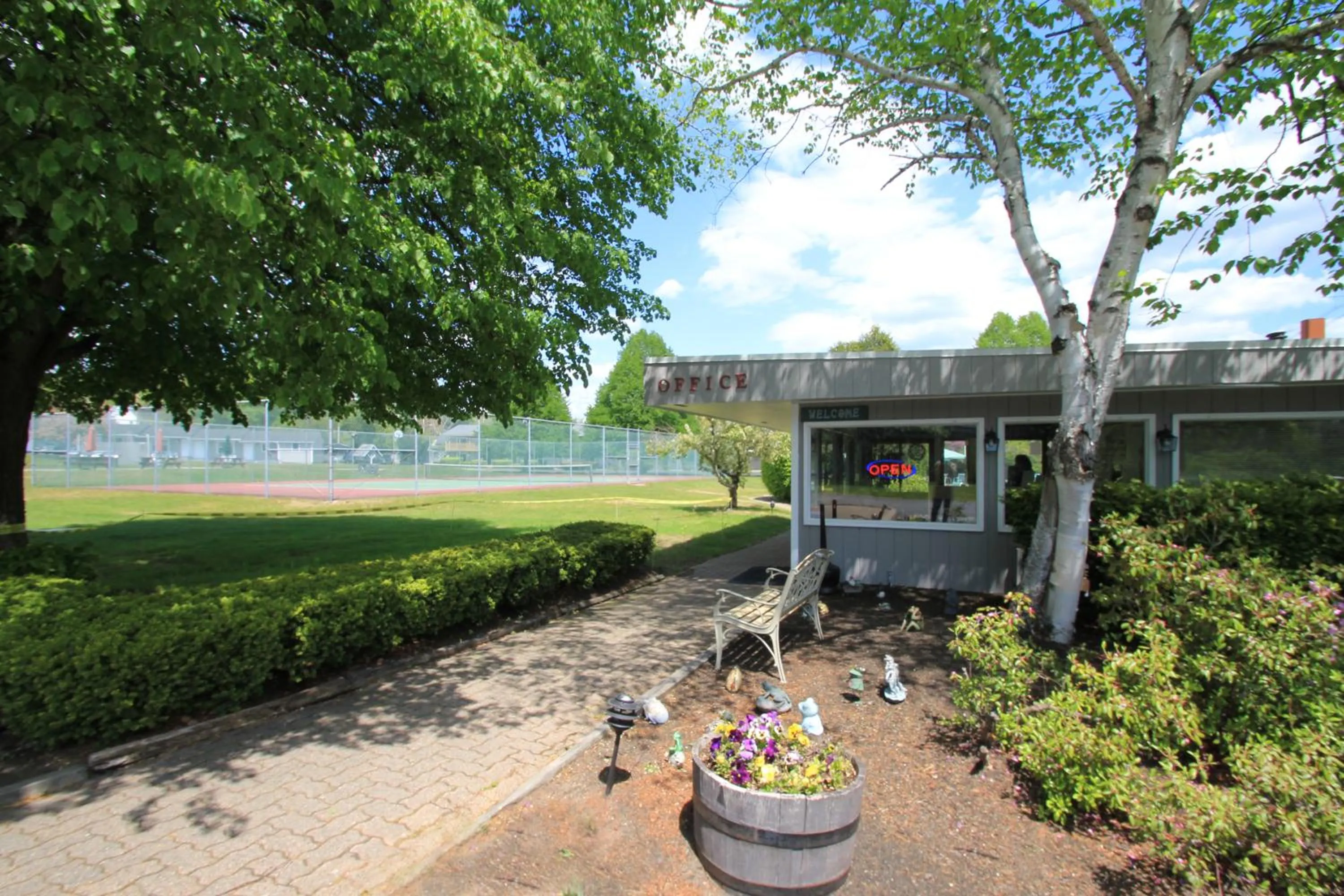 Patio in Majestic Regency Resort