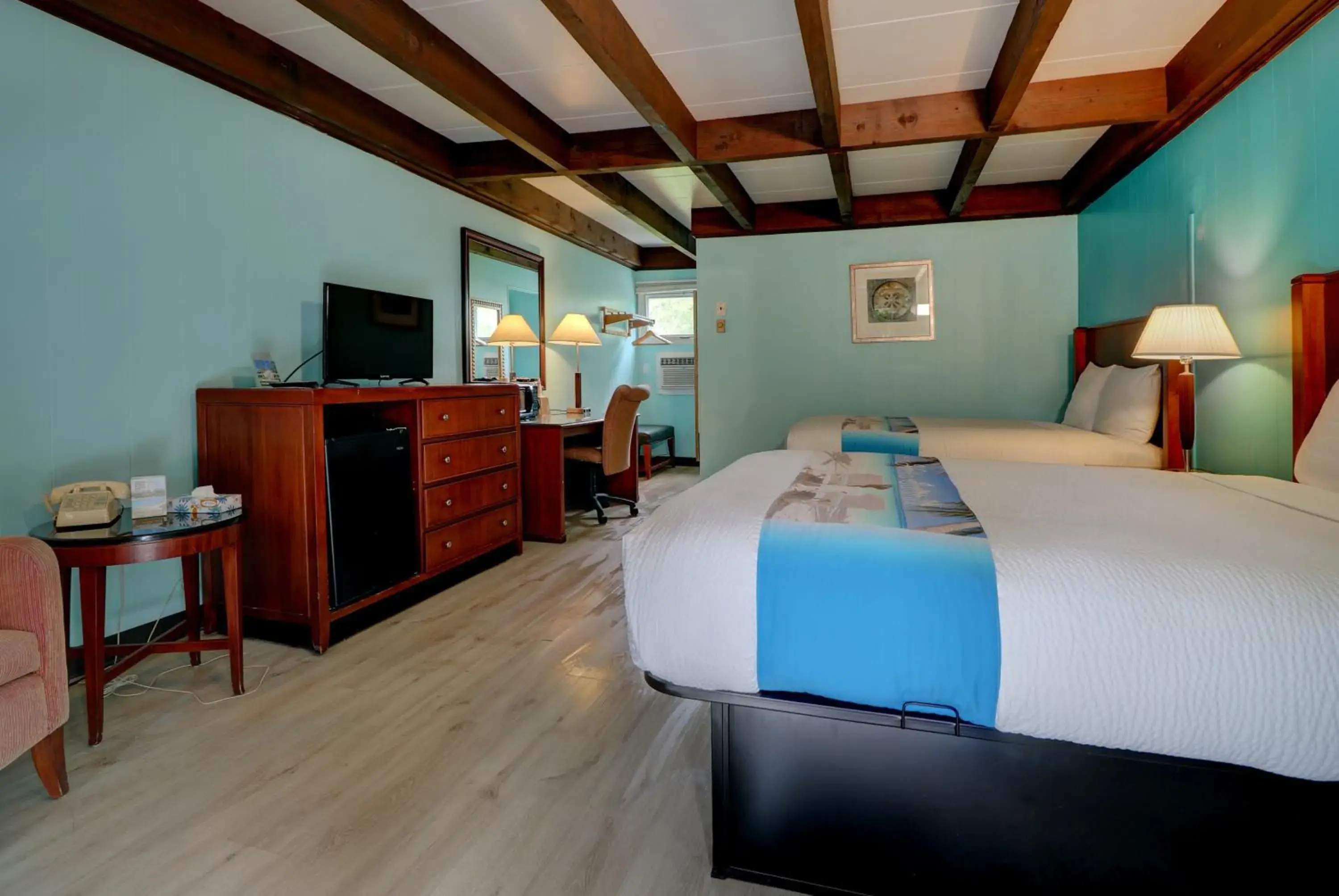 Standard Double Room in Majestic Regency Resort Standard Double Room in Majestic Regency Resort