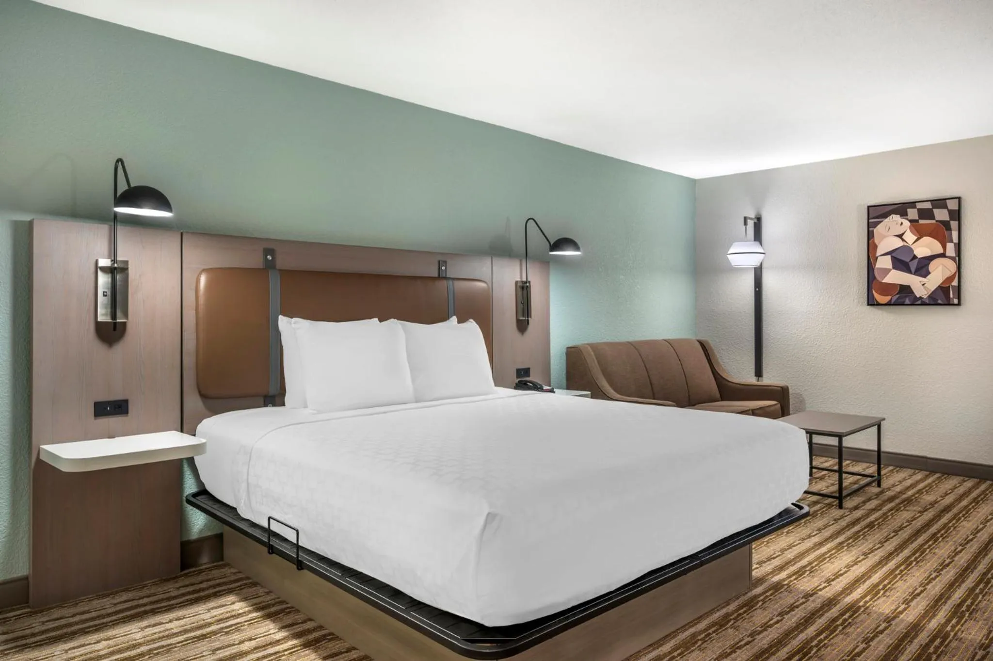 Bed in Best Western Plus Richmond Indiana I-70