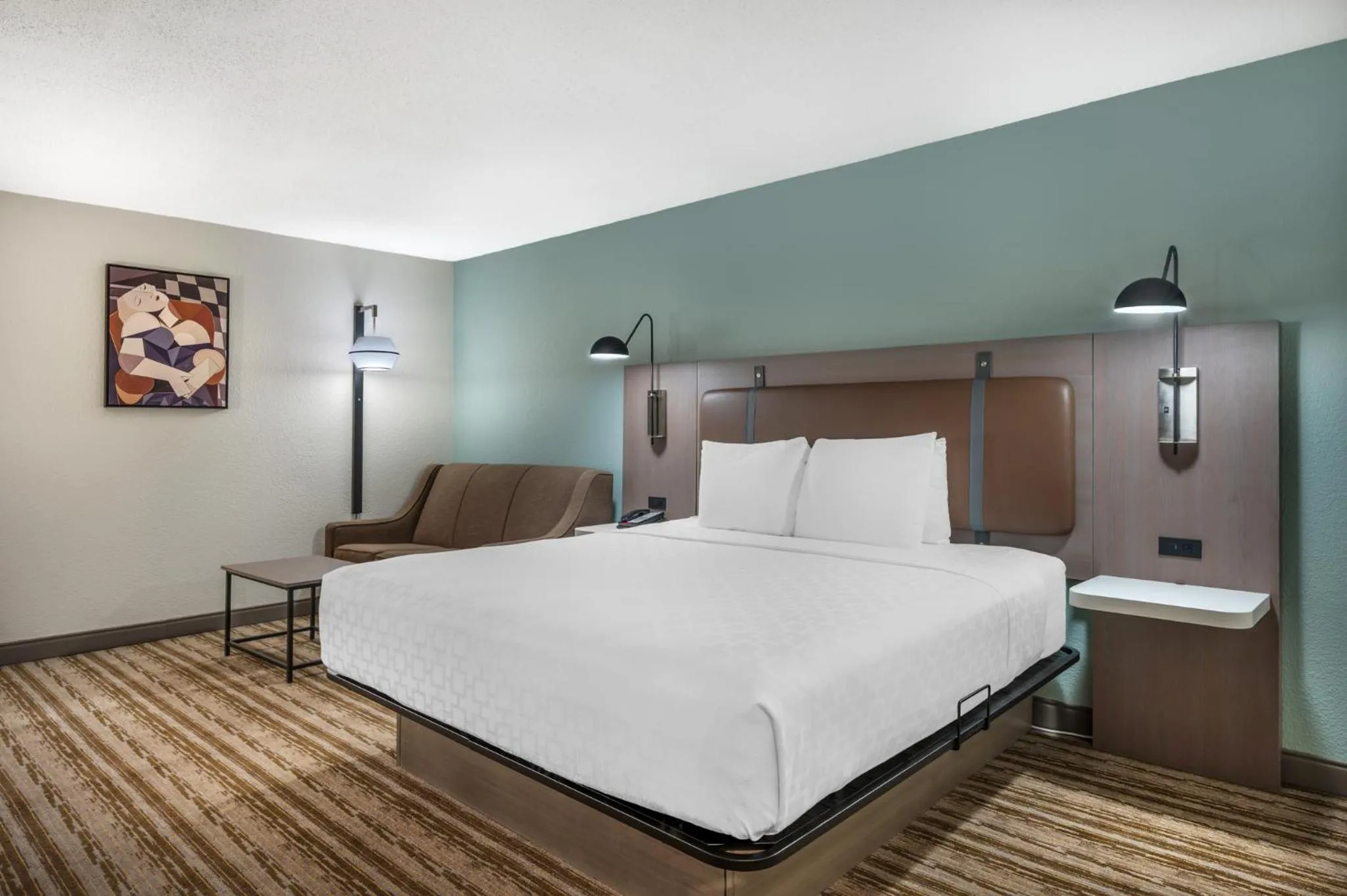 Bed in Best Western Plus Richmond Indiana I-70