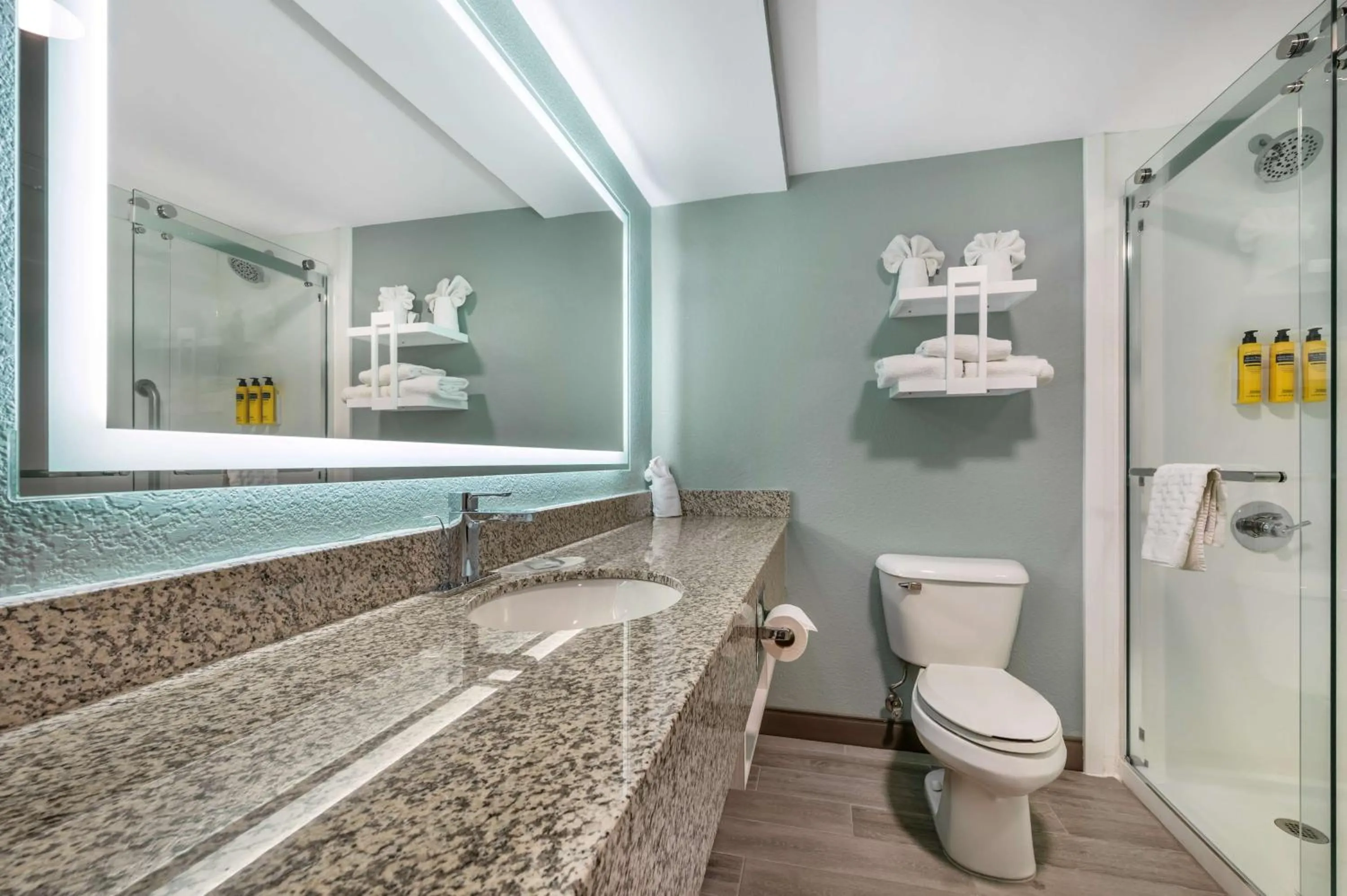 Bathroom in Best Western Plus Richmond Indiana I-70