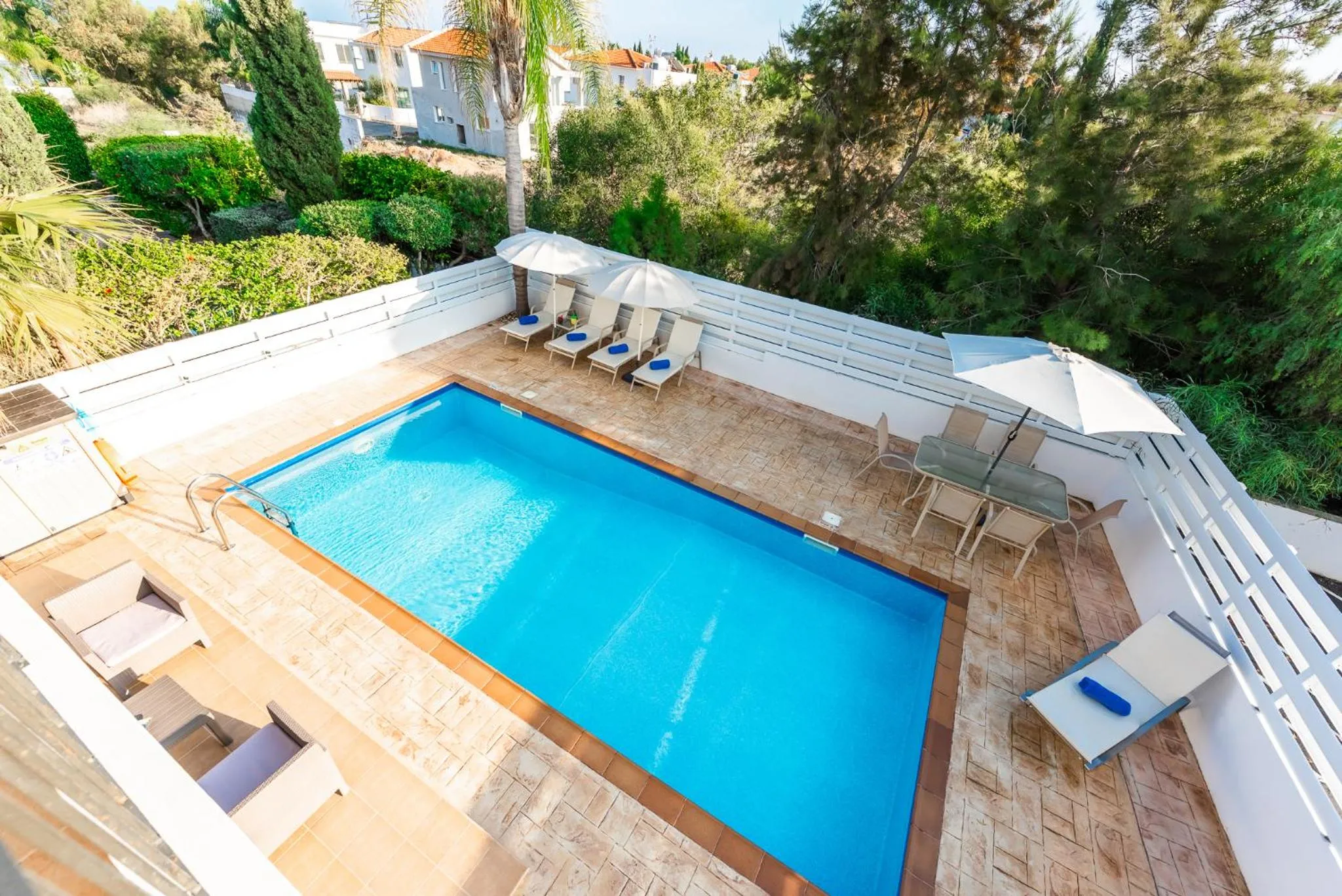 Villa Palm Breeze by Ezoria Villas