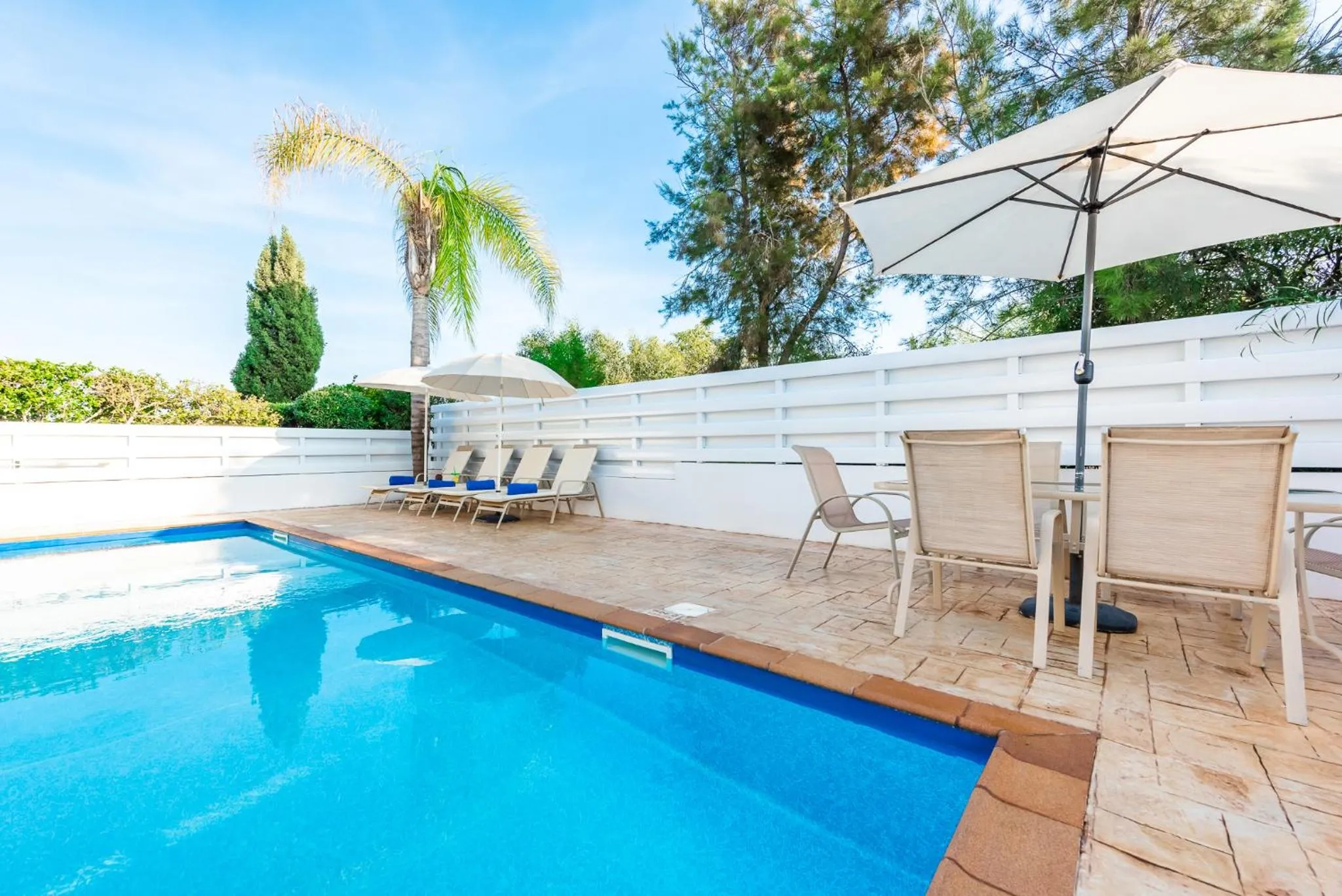 Villa Palm Breeze by Ezoria Villas
